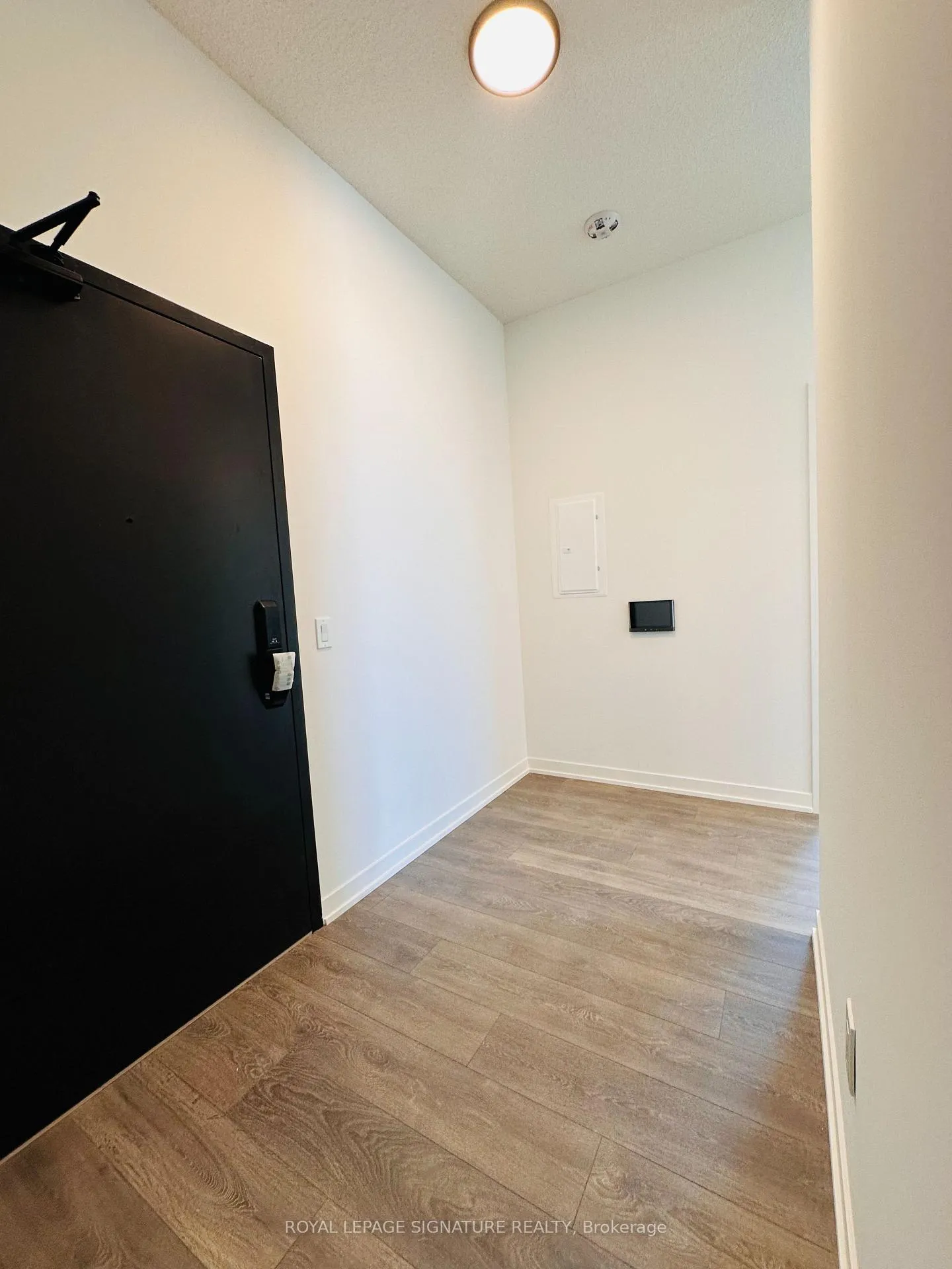 Photo 4 of Unit 903, 4878 Powers Common, Burlington, Alton — HOMEH