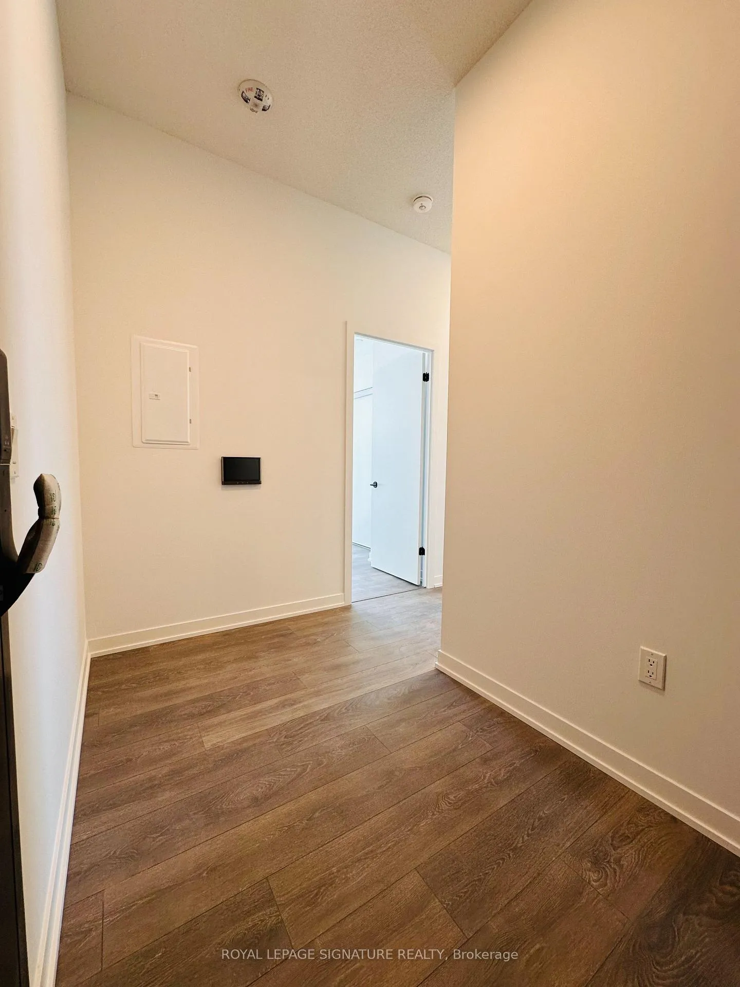Photo 5 of Unit 903, 4878 Powers Common, Burlington, Alton — HOMEH