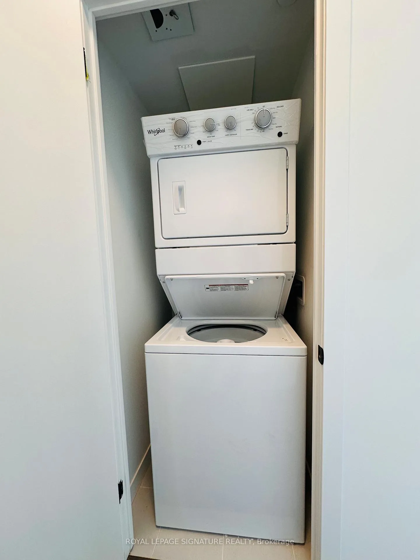 Photo 10 of Unit 903, 4878 Powers Common, Burlington, Alton — HOMEH