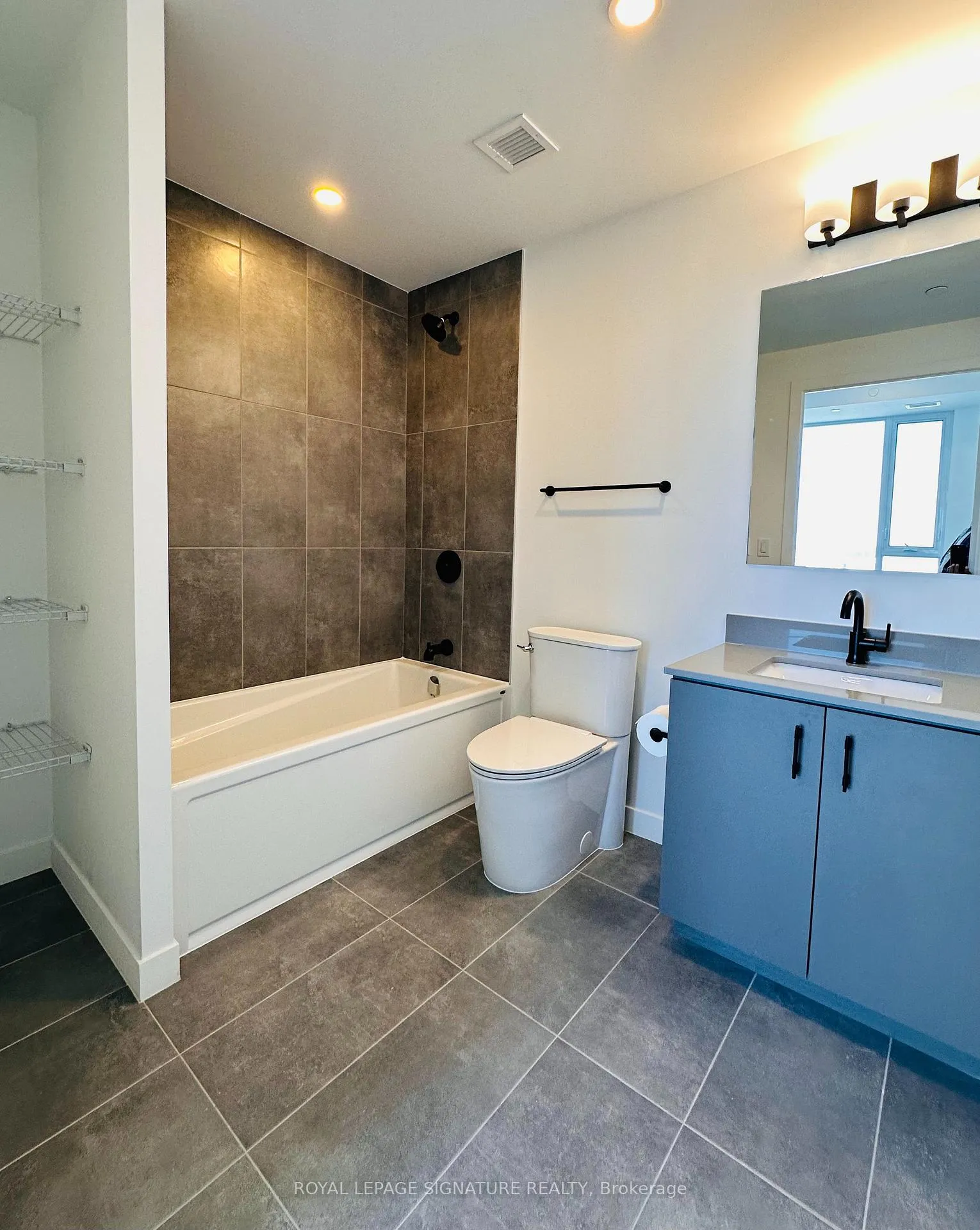 Photo 13 of Unit 903, 4878 Powers Common, Burlington, Alton — HOMEH