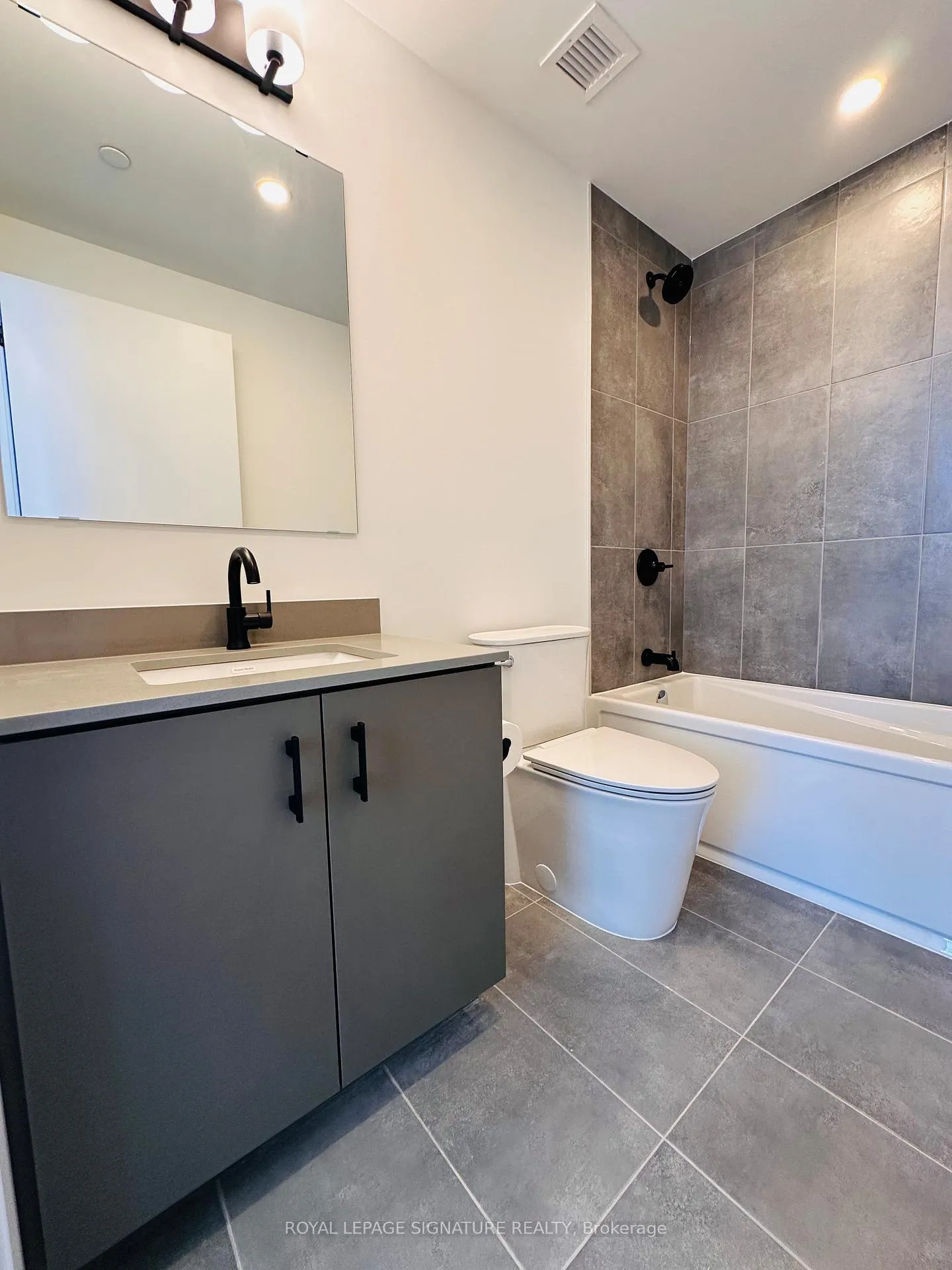 Photo 15 of Unit 903, 4878 Powers Common, Burlington, Alton — HOMEH