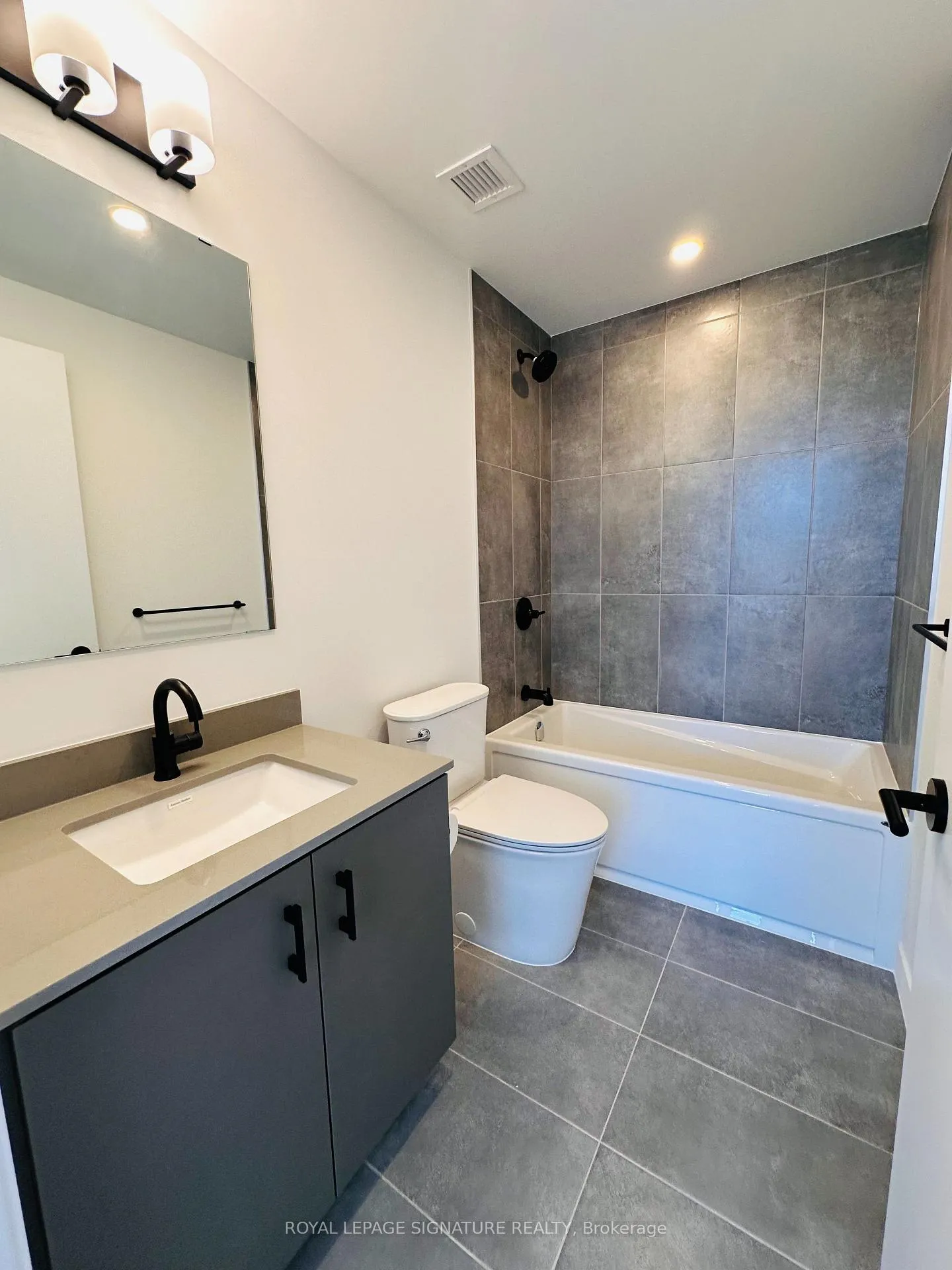 Photo 16 of Unit 903, 4878 Powers Common, Burlington, Alton — HOMEH