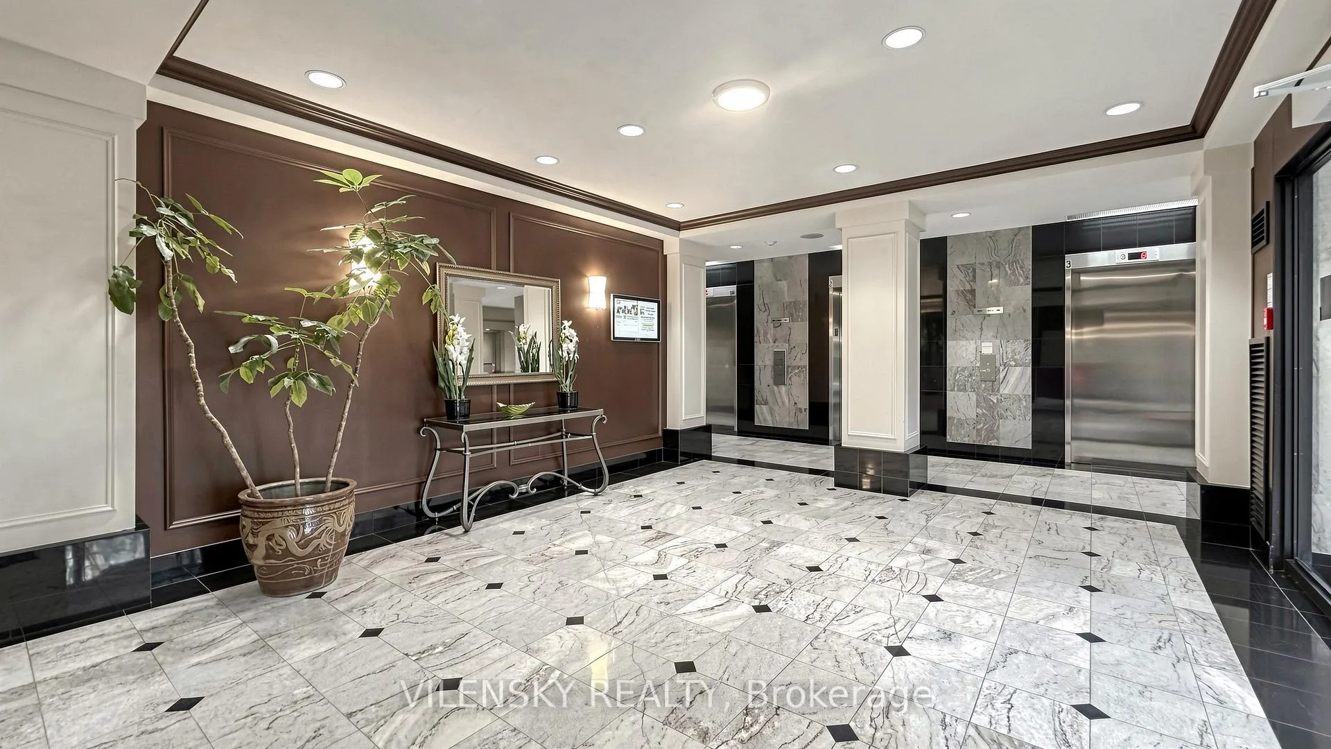 Photo 26 of Unit 1402, 110 Promenade Circle, Vaughan, Brownridge — HOMEH