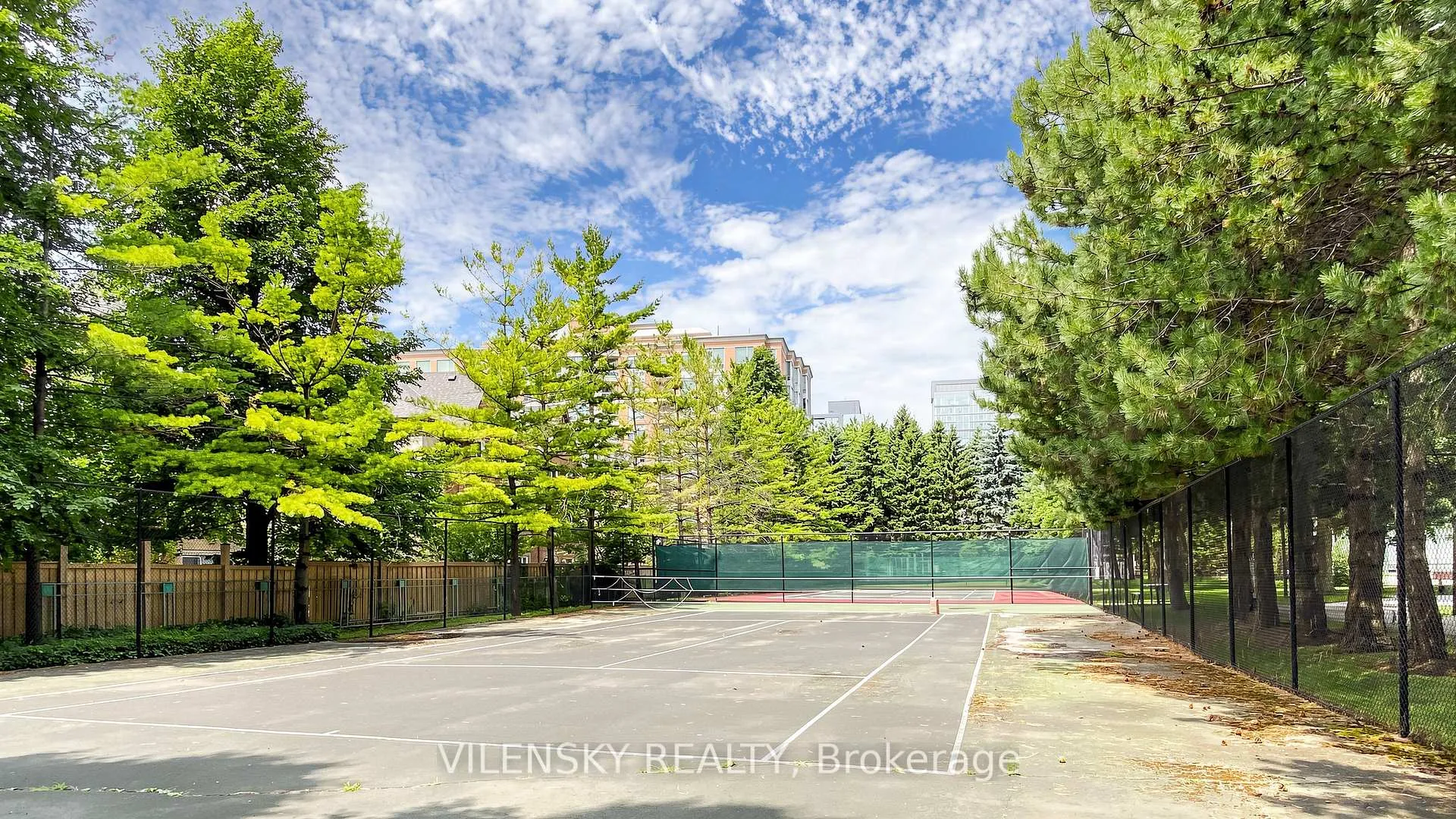 Photo 34 of Unit 1402, 110 Promenade Circle, Vaughan, Brownridge — HOMEH