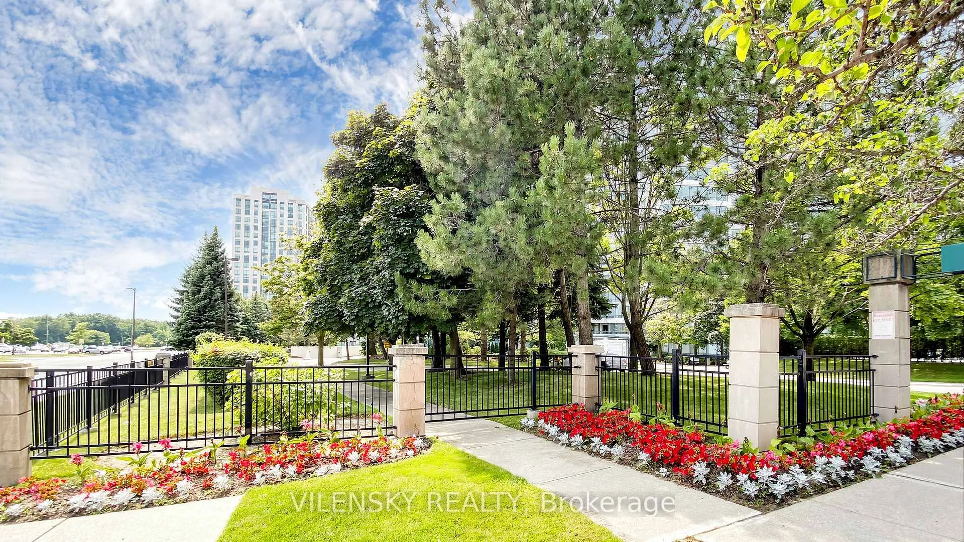 Photo 37 of Unit 1402, 110 Promenade Circle, Vaughan, Brownridge — HOMEH