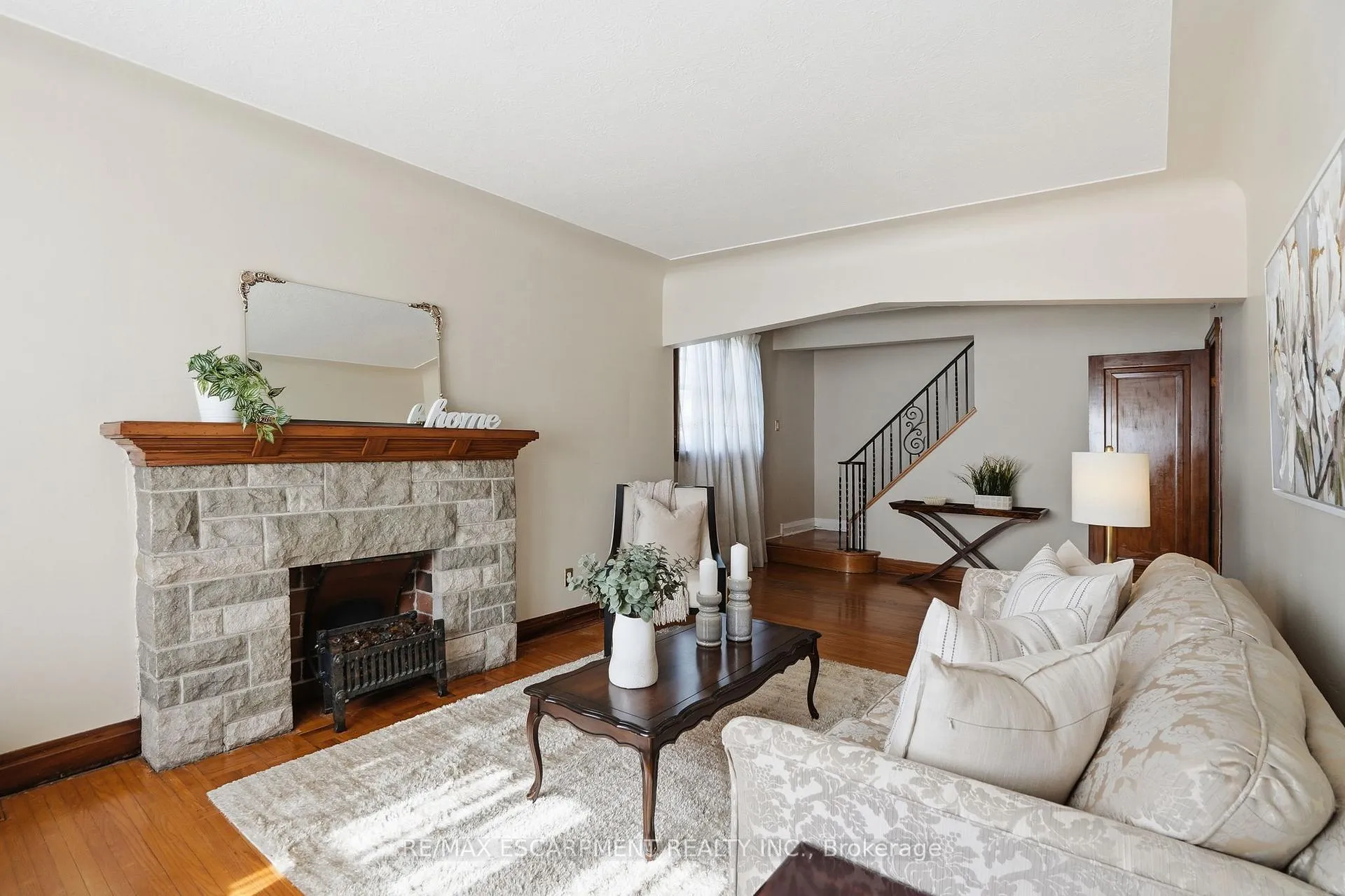 Photo 9 of 123 Longwood Road N, Hamilton, Westdale — HOMEH