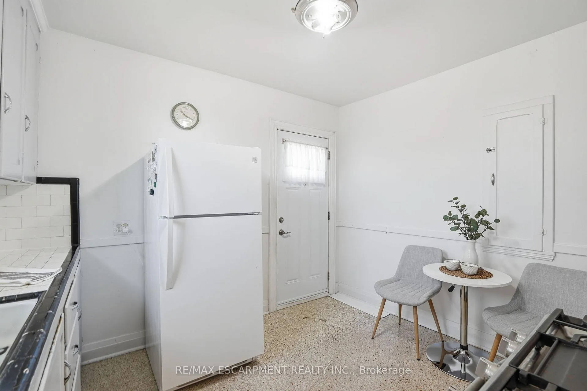 Photo 18 of 123 Longwood Road N, Hamilton, Westdale — HOMEH