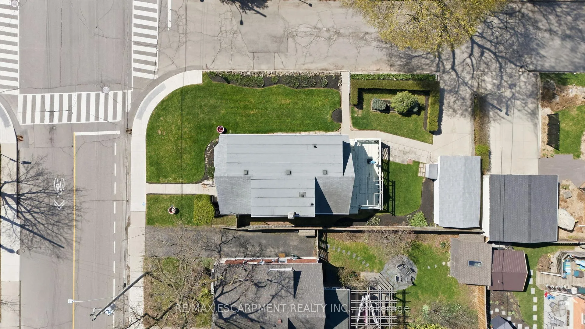 Photo 47 of 123 Longwood Road N, Hamilton, Westdale — HOMEH