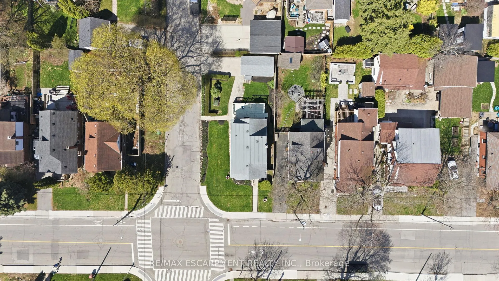 Photo 48 of 123 Longwood Road N, Hamilton, Westdale — HOMEH