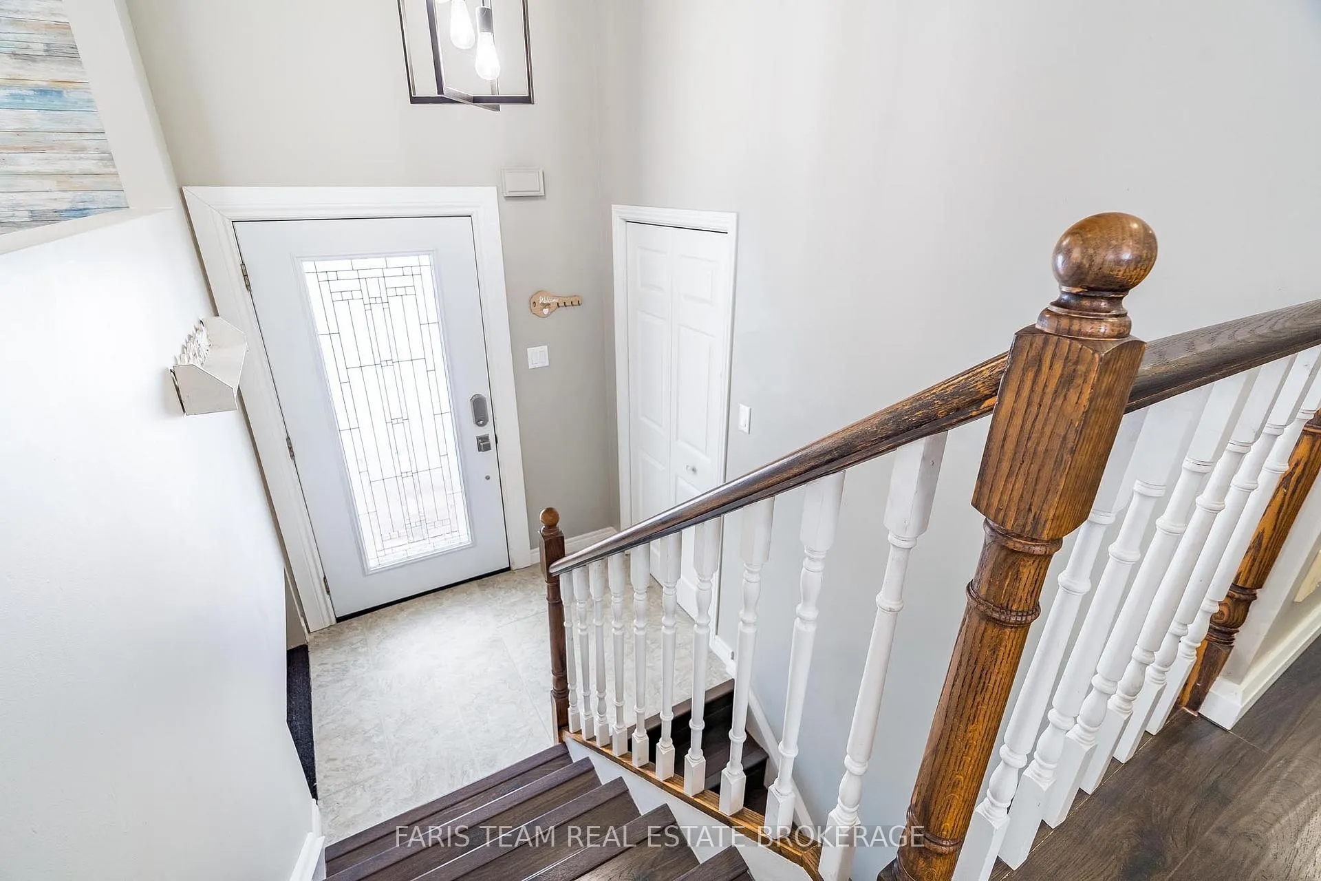 Photo 5 of 61 Mill Street E, Springwater, Rural Springwater — HOMEH
