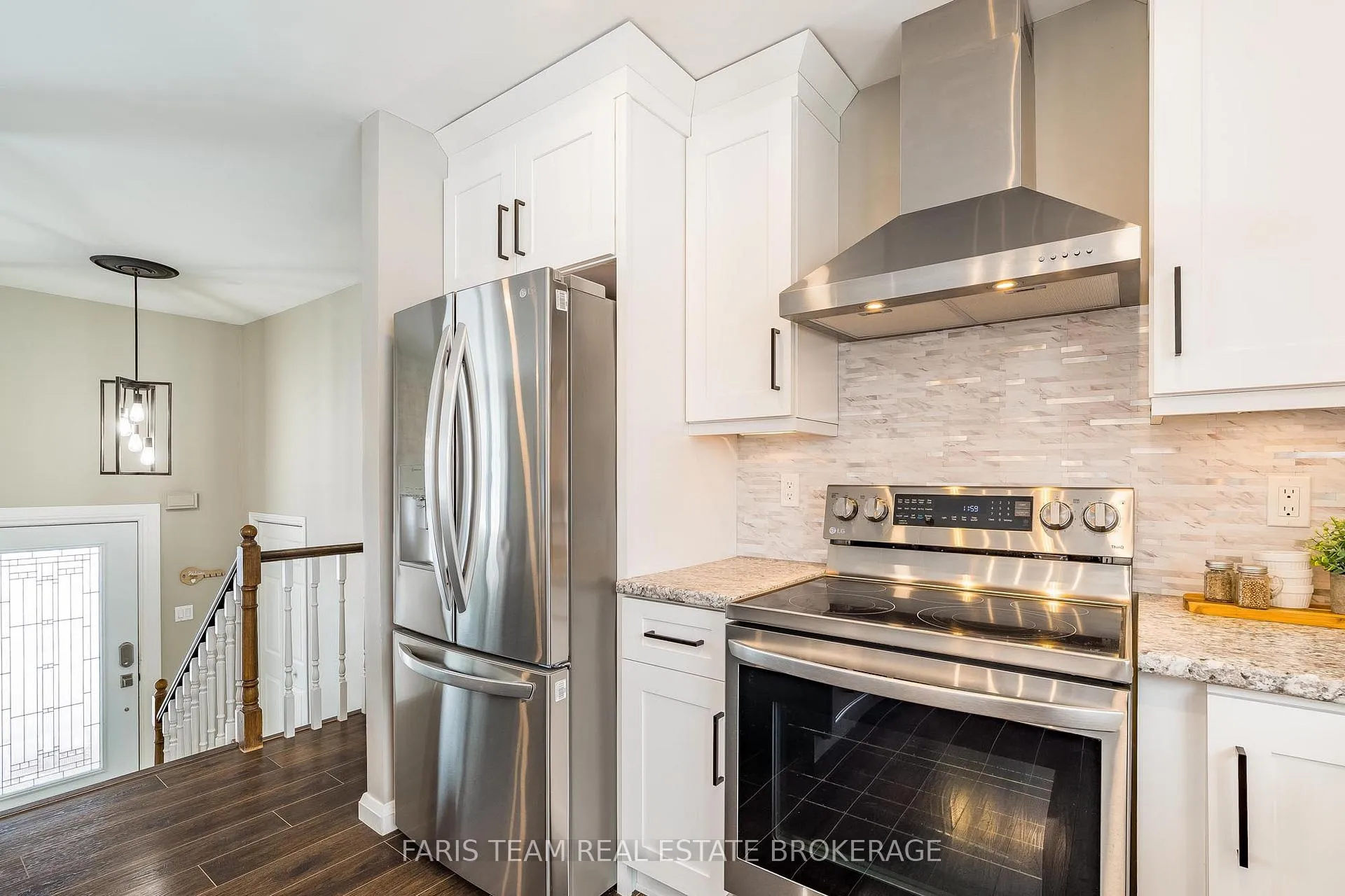 Photo 12 of 61 Mill Street E, Springwater, Rural Springwater — HOMEH