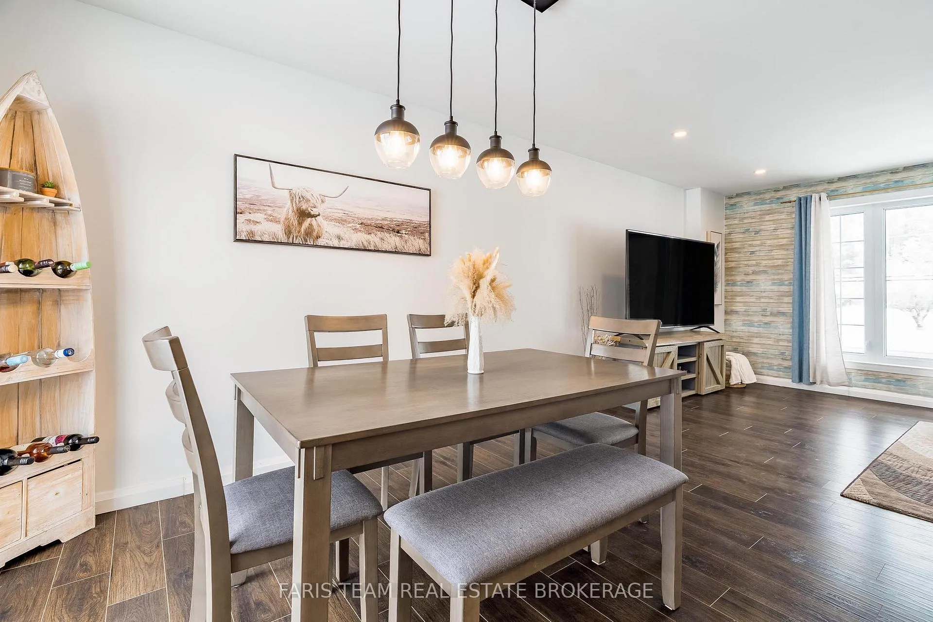 Photo 16 of 61 Mill Street E, Springwater, Rural Springwater — HOMEH