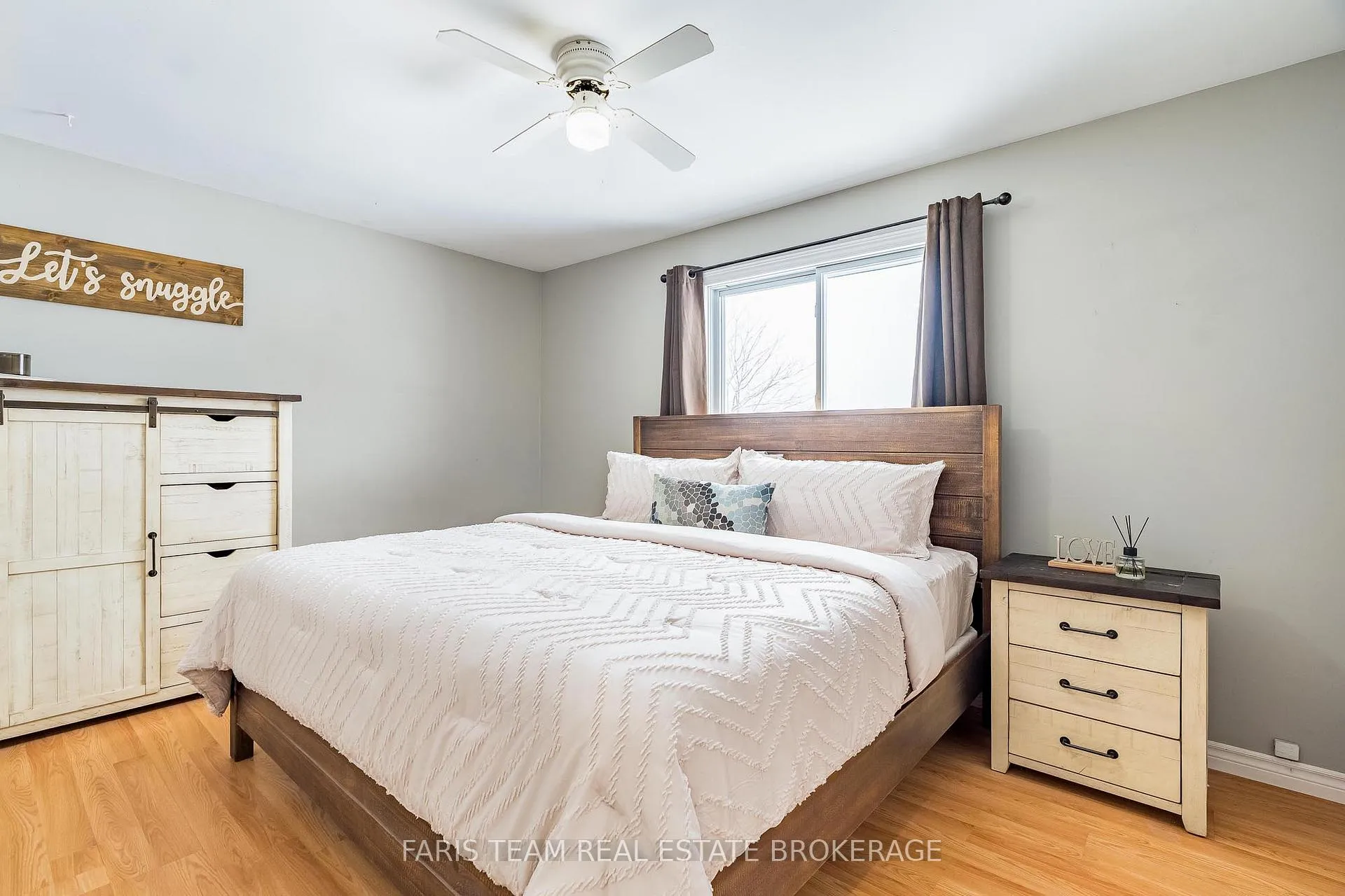Photo 20 of 61 Mill Street E, Springwater, Rural Springwater — HOMEH