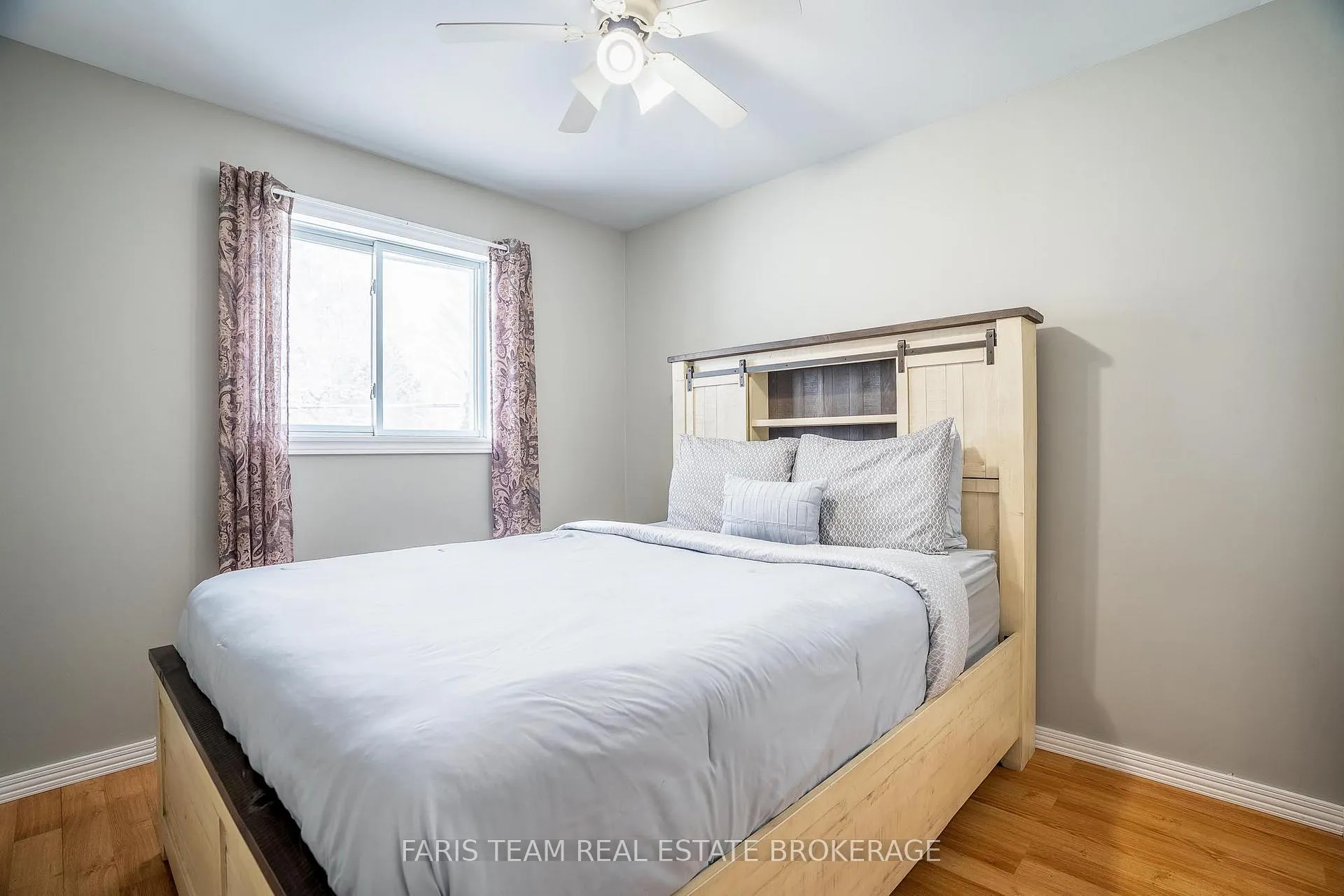 Photo 22 of 61 Mill Street E, Springwater, Rural Springwater — HOMEH