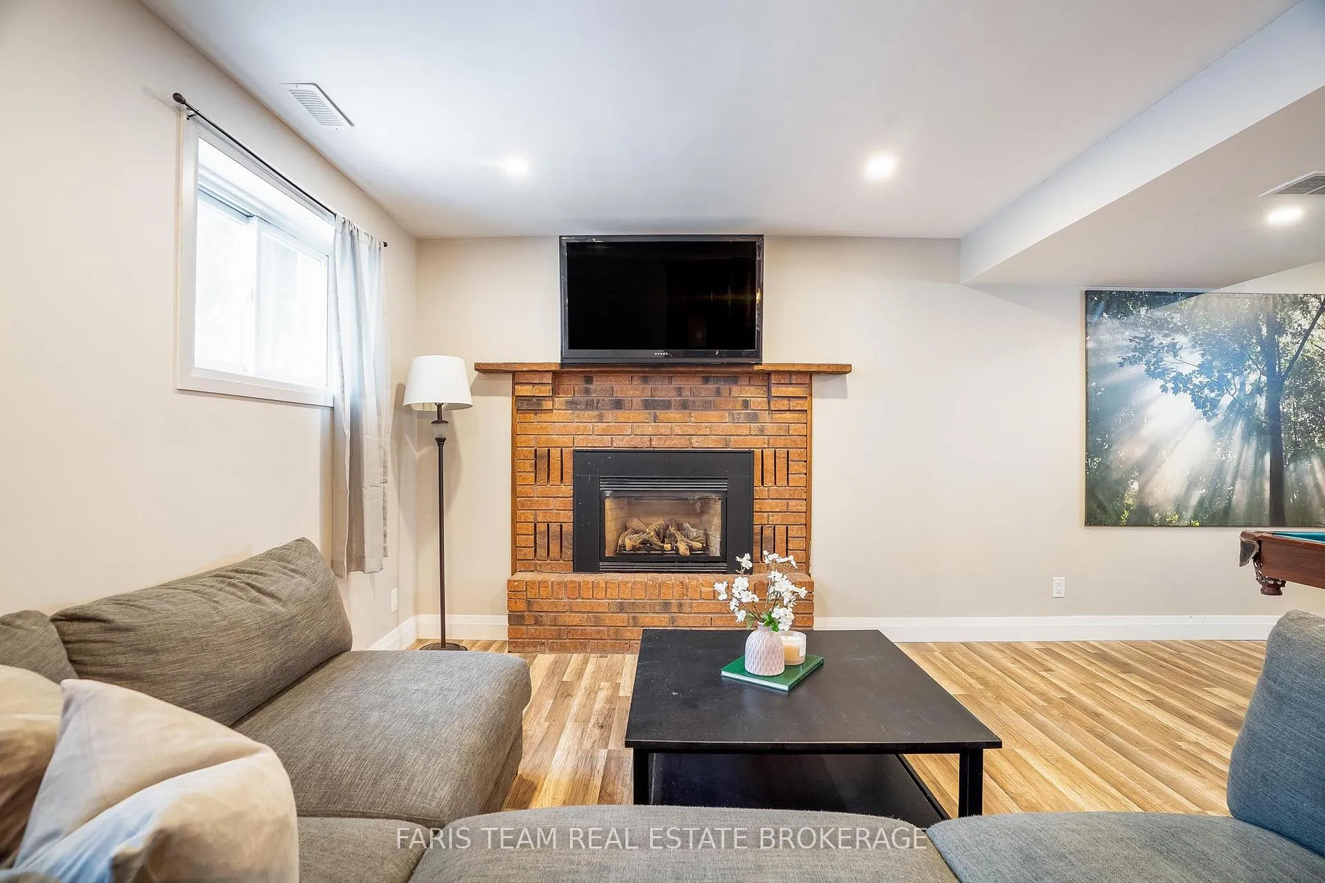 Photo 31 of 61 Mill Street E, Springwater, Rural Springwater — HOMEH