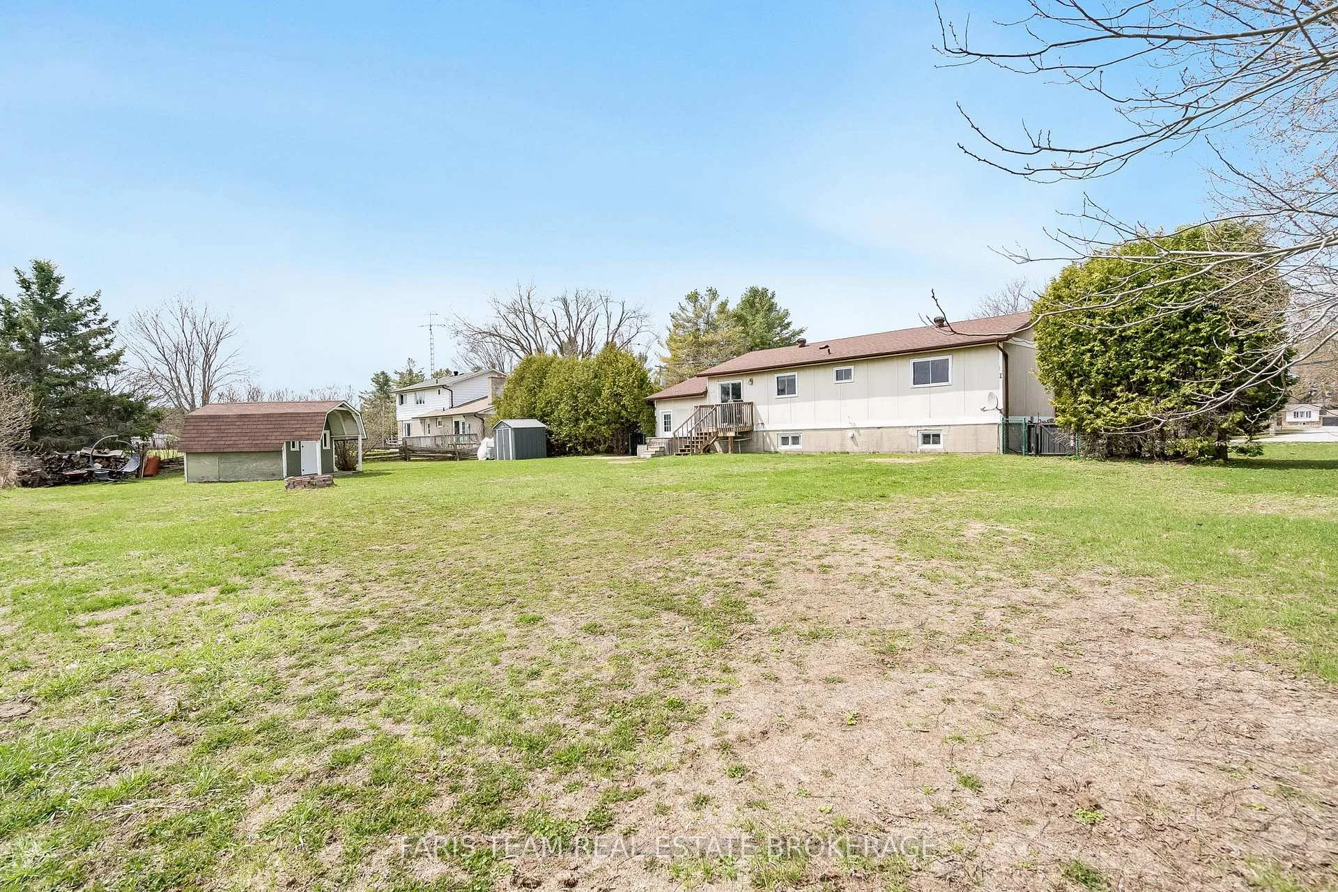 Photo 42 of 61 Mill Street E, Springwater, Rural Springwater — HOMEH