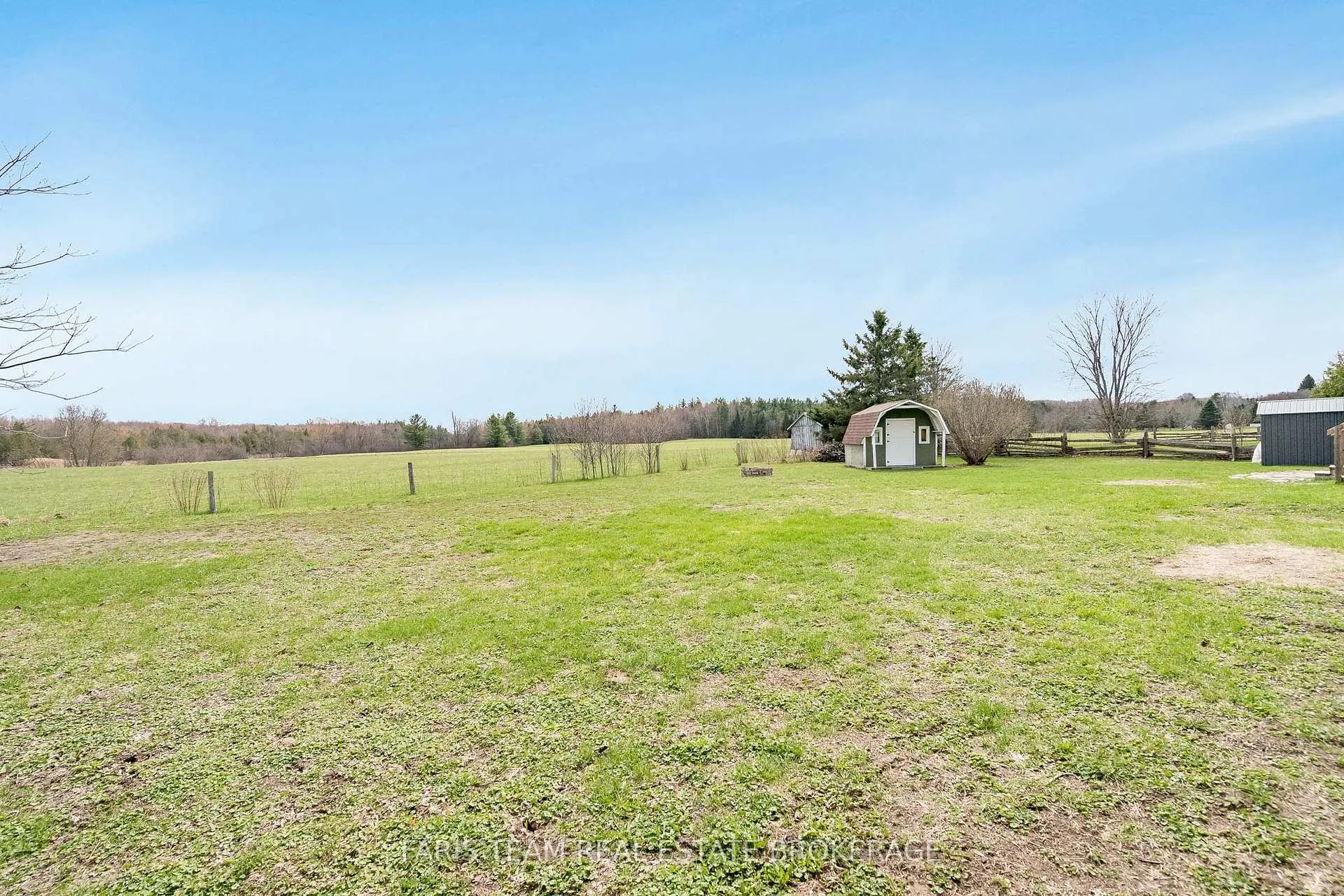 Photo 43 of 61 Mill Street E, Springwater, Rural Springwater — HOMEH