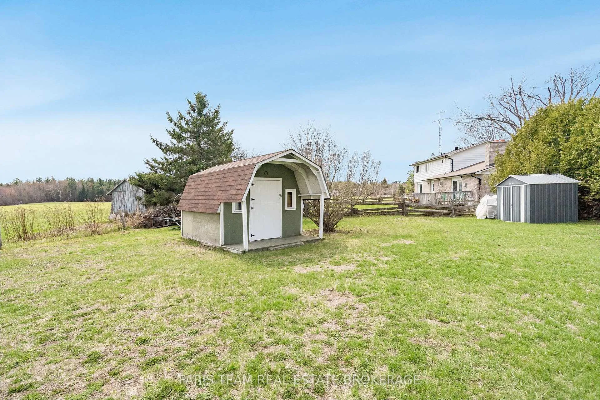 Photo 44 of 61 Mill Street E, Springwater, Rural Springwater — HOMEH