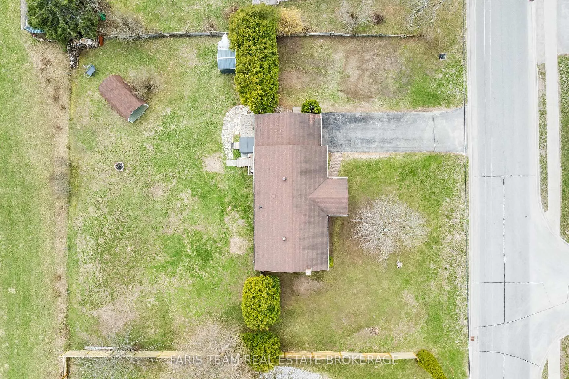 Photo 46 of 61 Mill Street E, Springwater, Rural Springwater — HOMEH