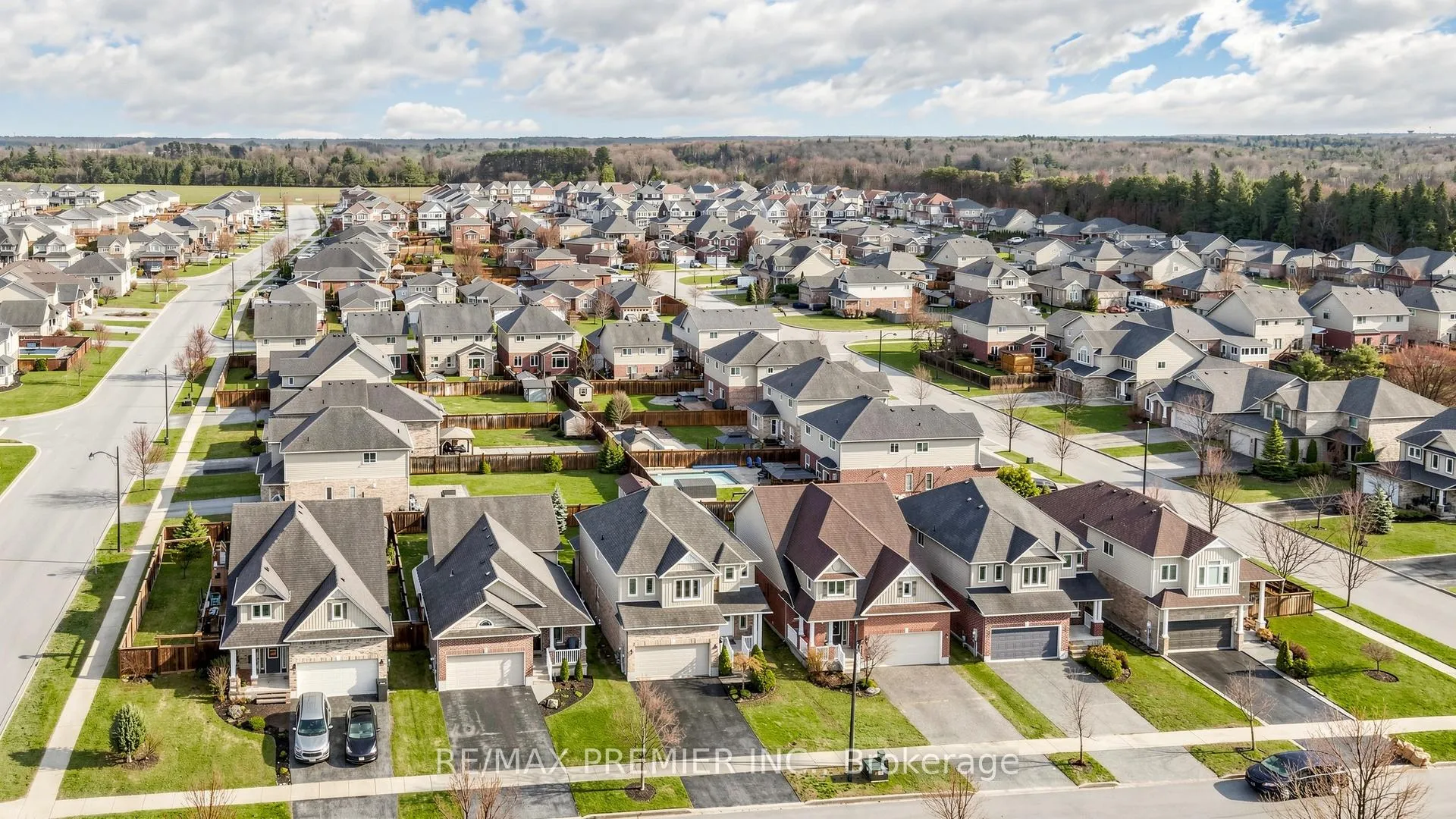 Photo 3 of 11 Arnold Crescent, Essa, Angus — HOMEH