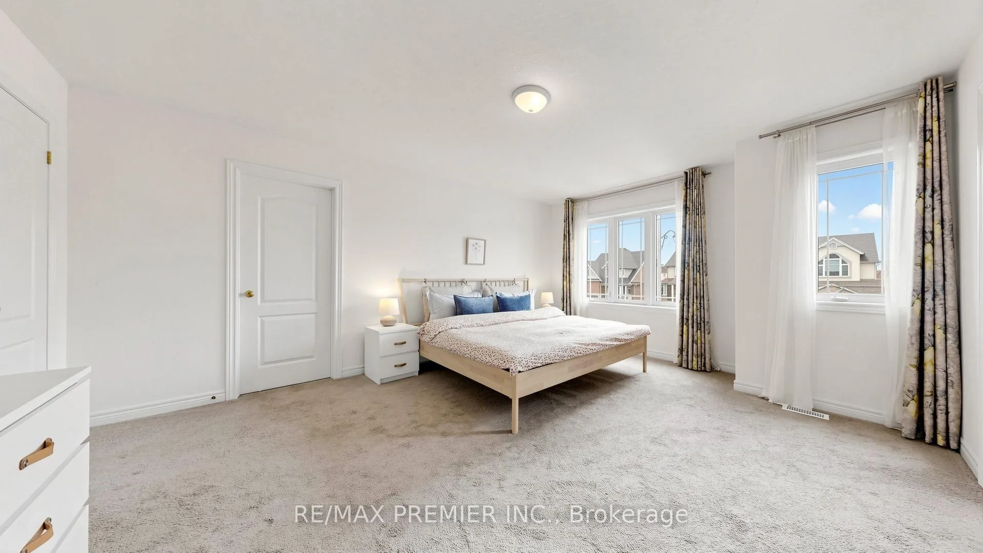 Photo 24 of 11 Arnold Crescent, Essa, Angus — HOMEH