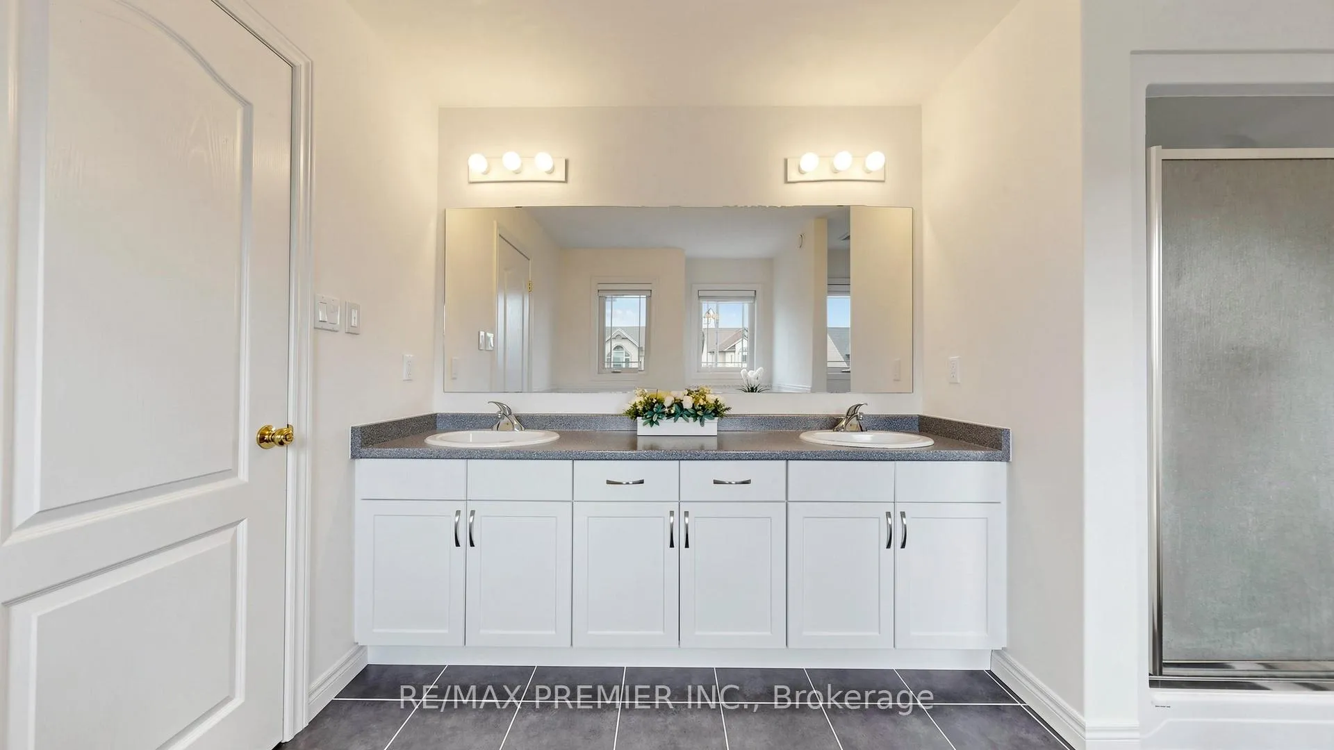 Photo 26 of 11 Arnold Crescent, Essa, Angus — HOMEH