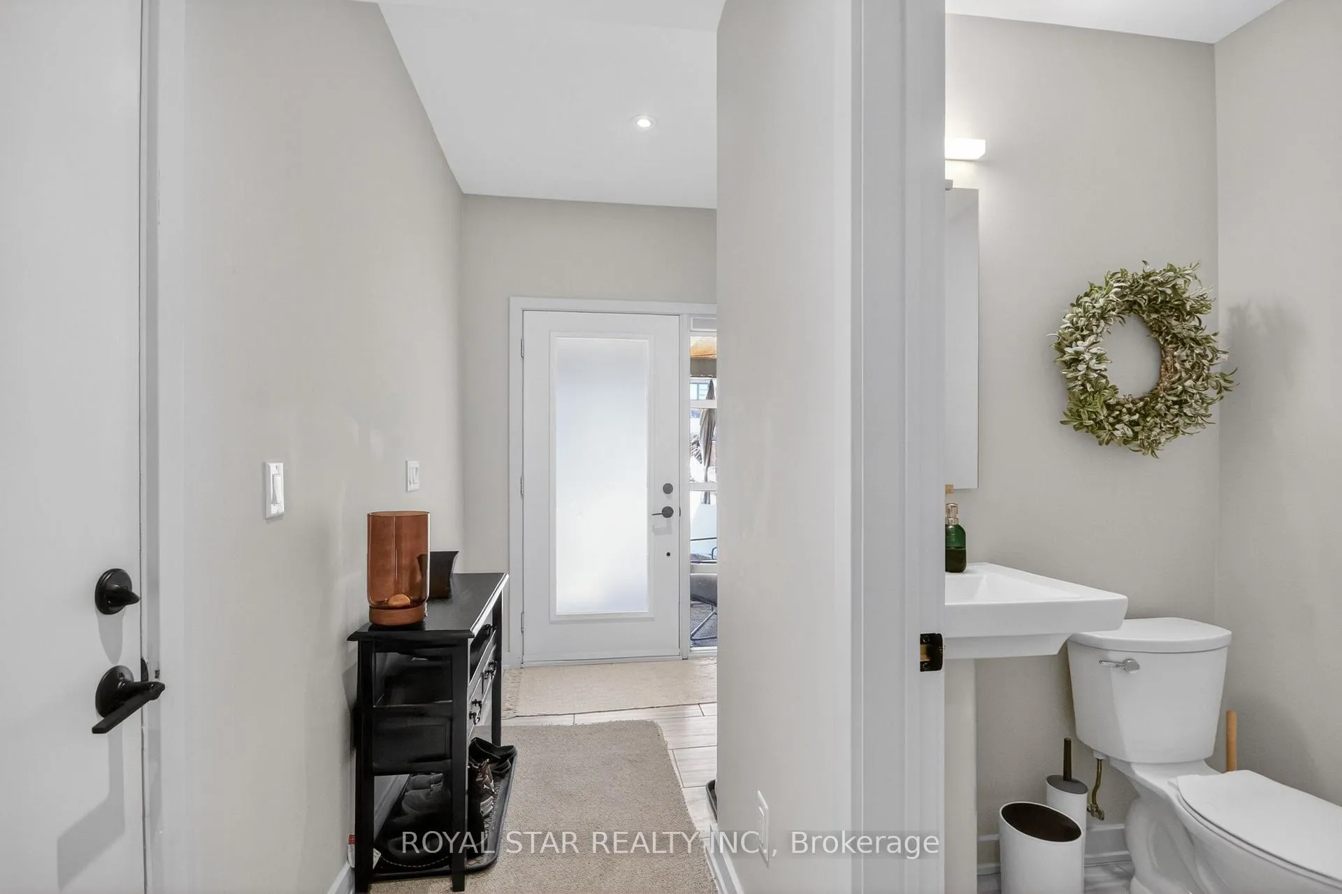 Photo 5 of 1033 Eider Street, Ottawa, Riverside South/Gloucester Glen — HOMEH