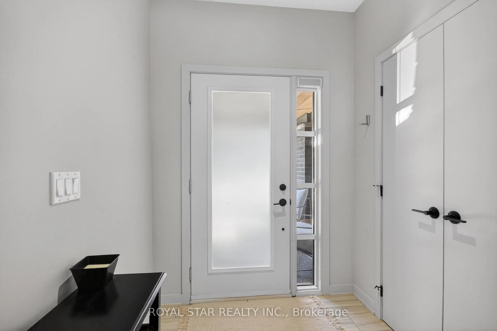 Photo 7 of 1033 Eider Street, Ottawa, Riverside South/Gloucester Glen — HOMEH