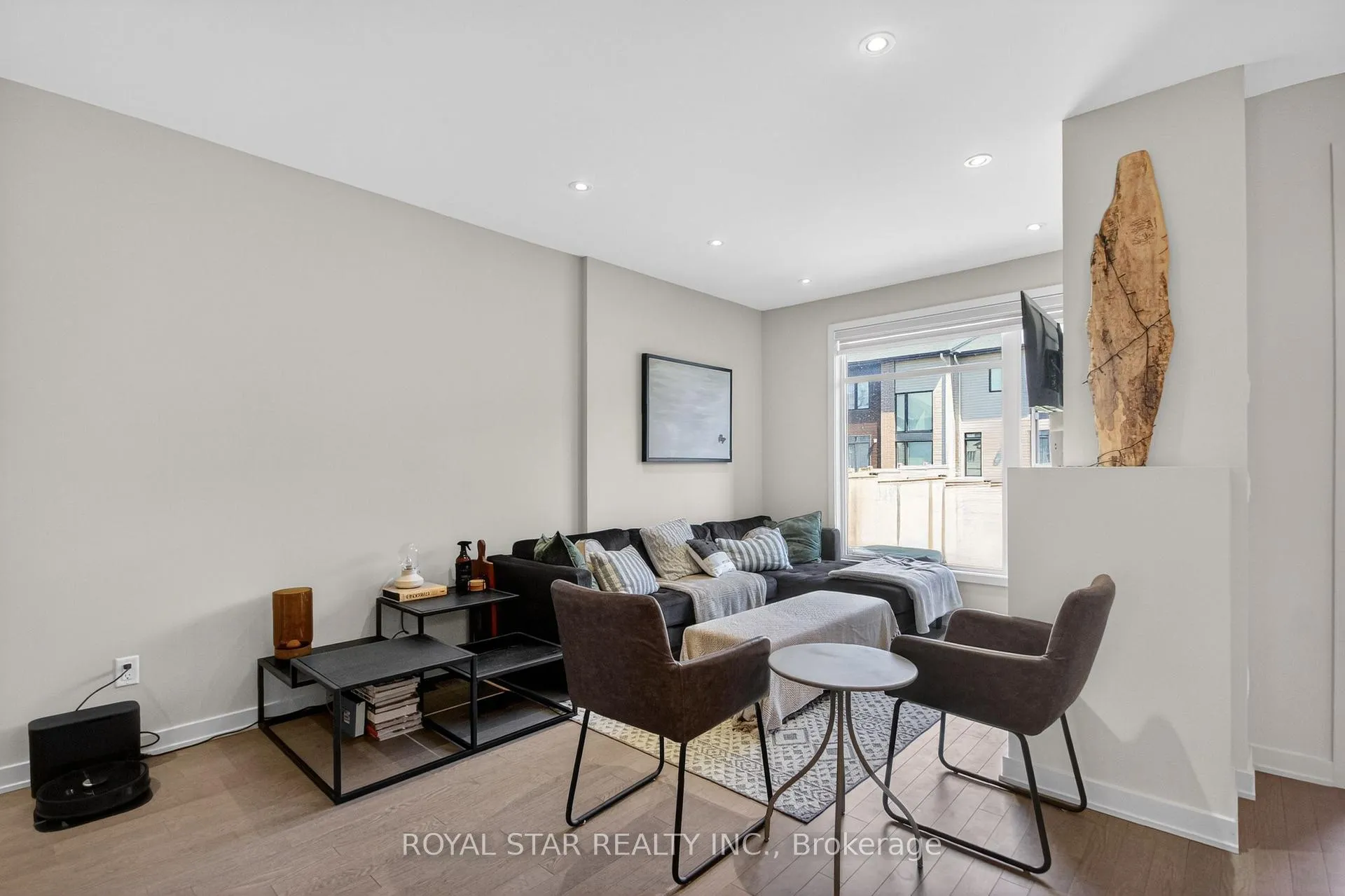Photo 13 of 1033 Eider Street, Ottawa, Riverside South/Gloucester Glen — HOMEH