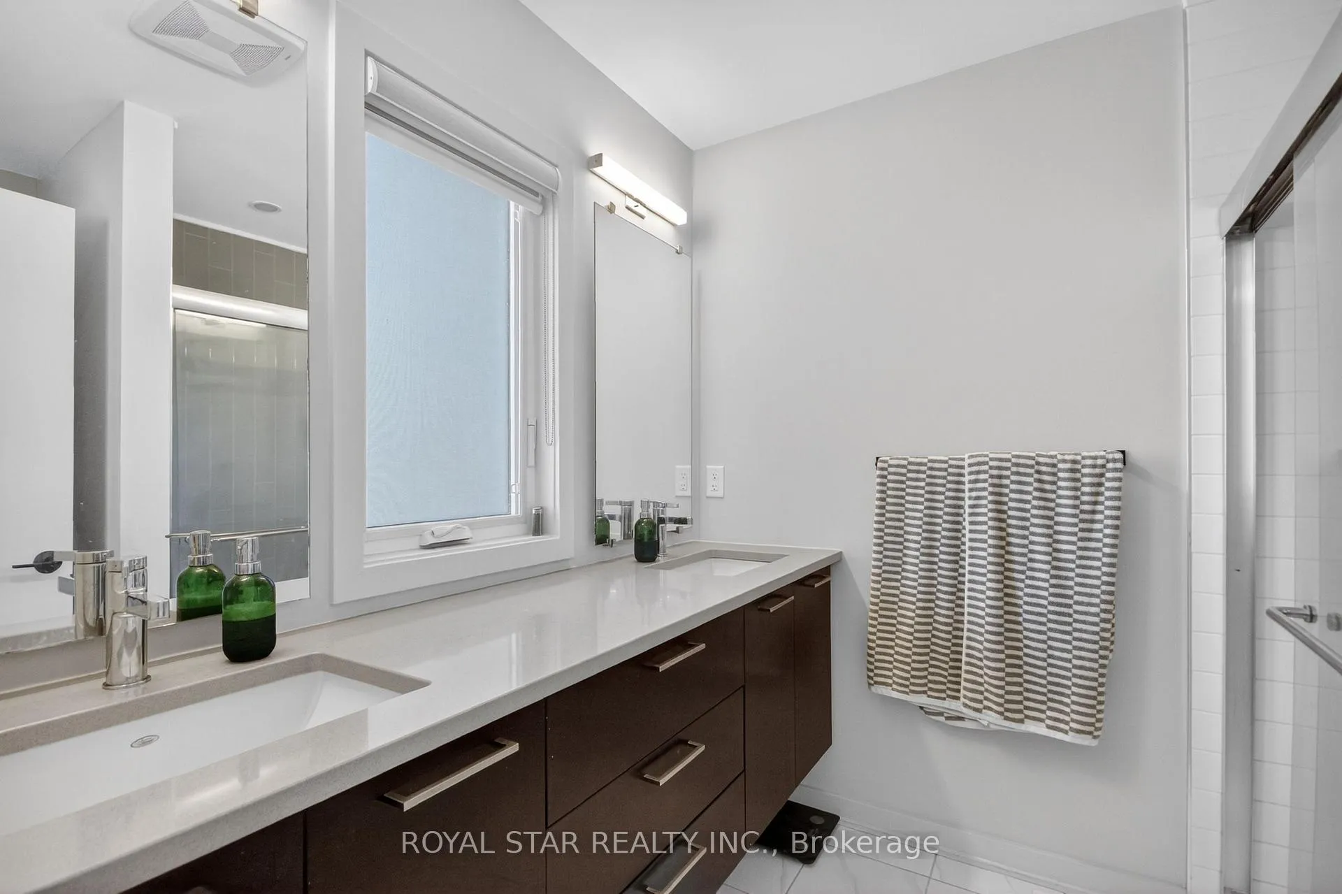 Photo 32 of 1033 Eider Street, Ottawa, Riverside South/Gloucester Glen — HOMEH