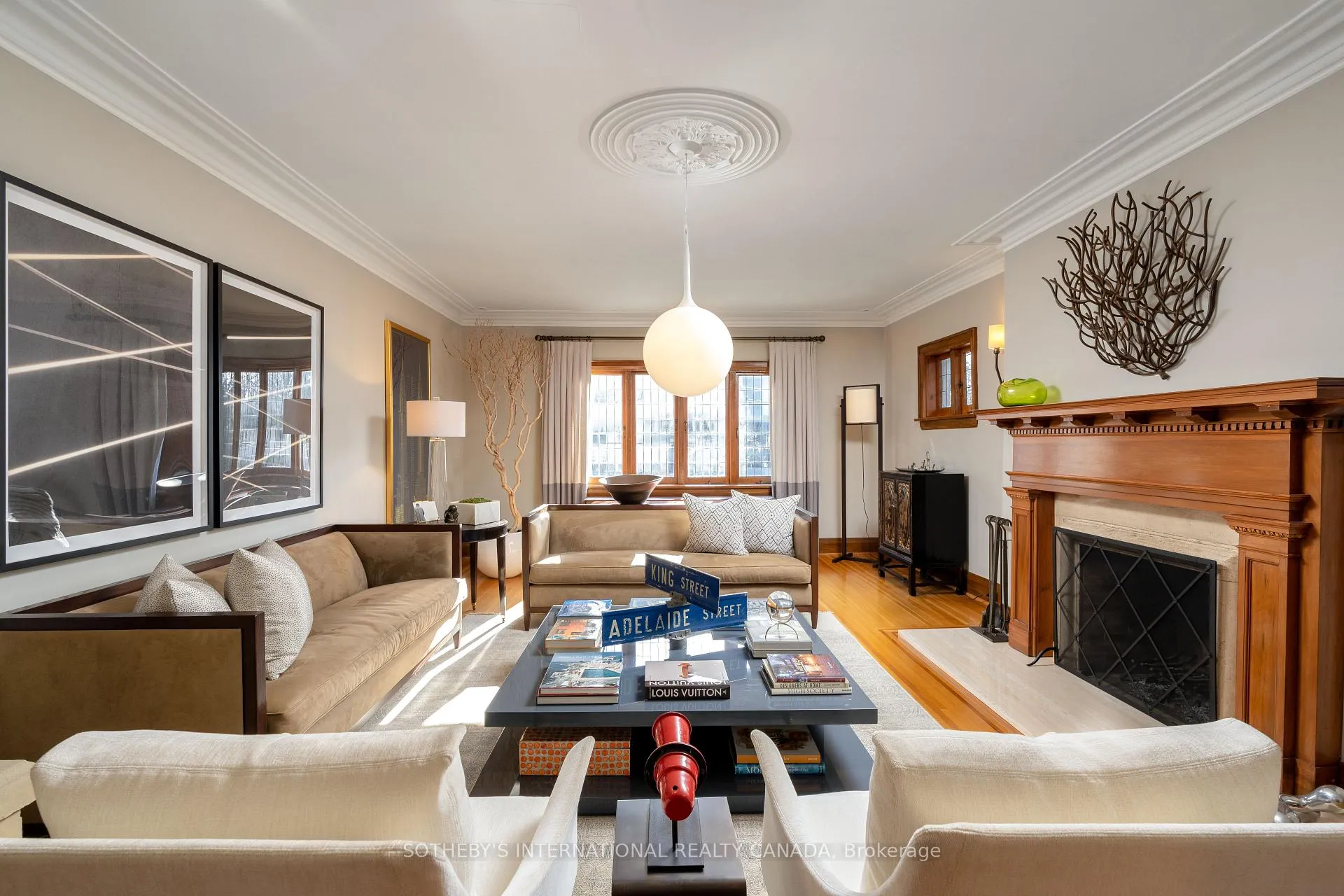 Photo 3 of Unit Upper, 22 Edmund Avenue, Toronto, Casa Loma — HOMEH
