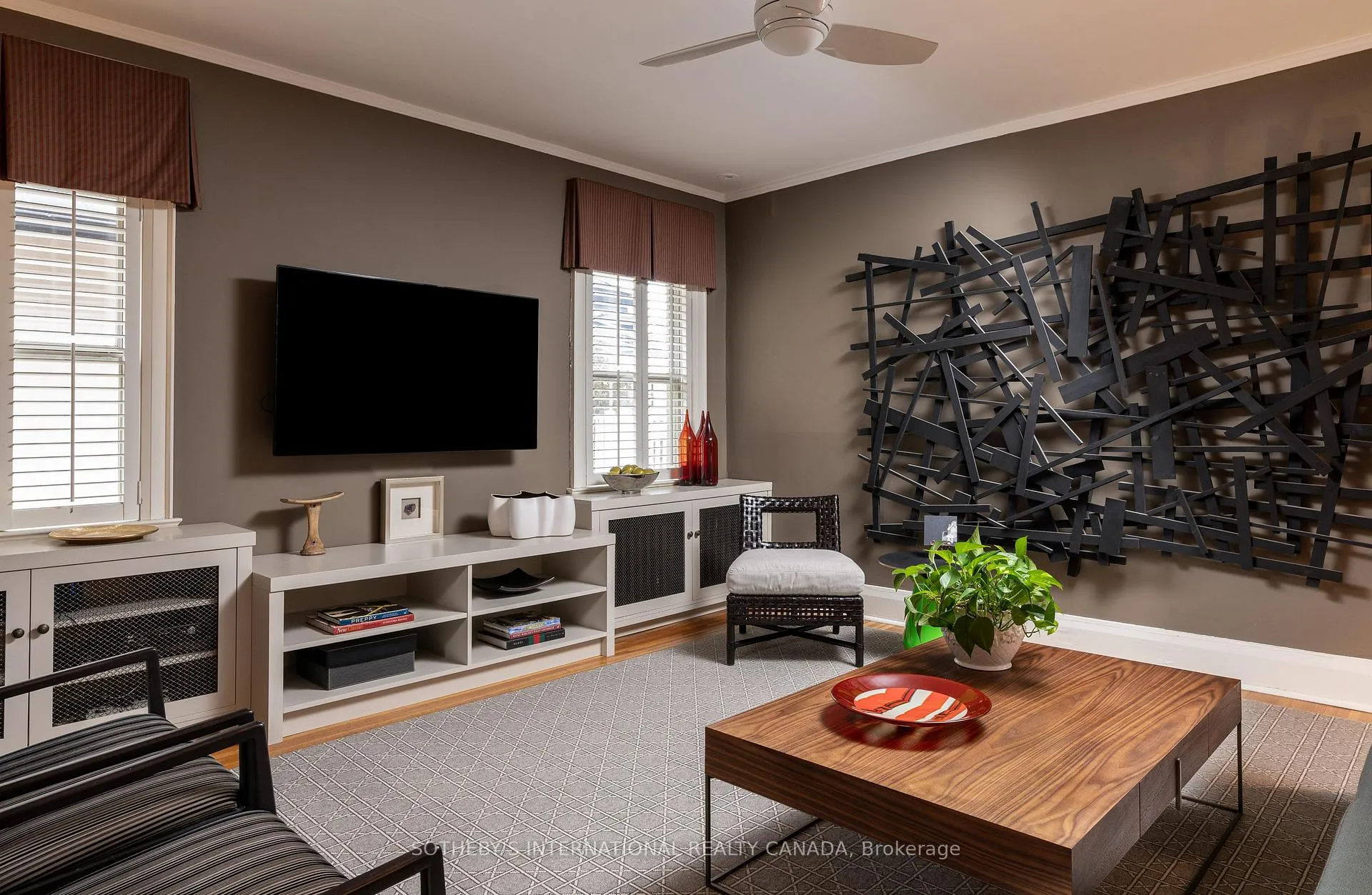 Photo 15 of Unit Upper, 22 Edmund Avenue, Toronto, Casa Loma — HOMEH