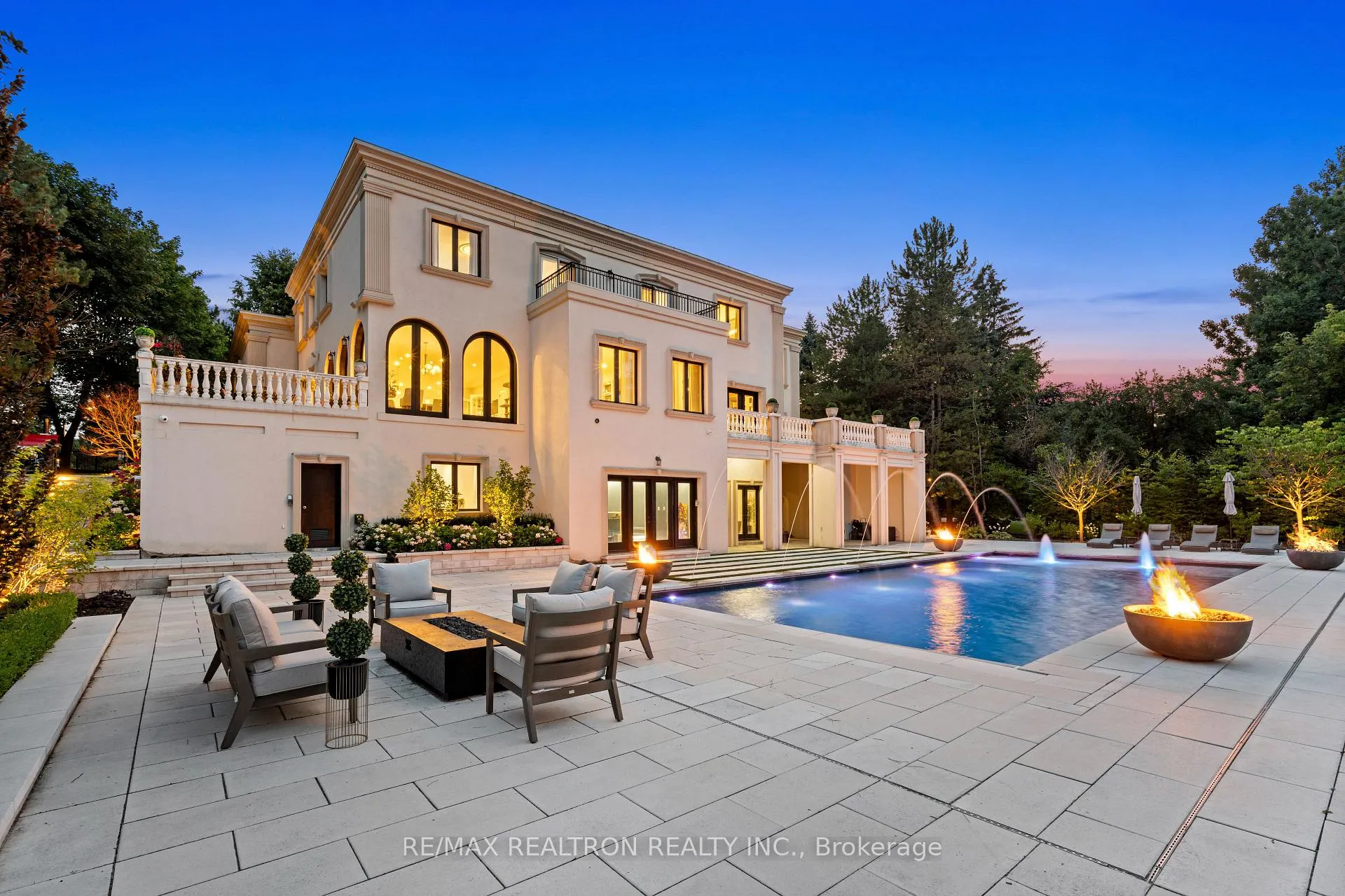 Photo 9 of 59 Macamo Court, Vaughan, Rural Vaughan — HOMEH