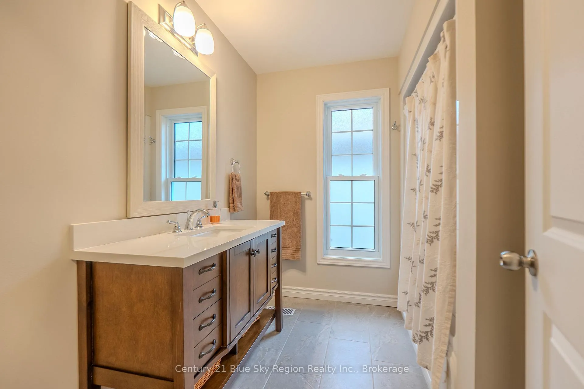 Photo 18 of 8 Willfred Drive, North Bay, Ferris — HOMEH