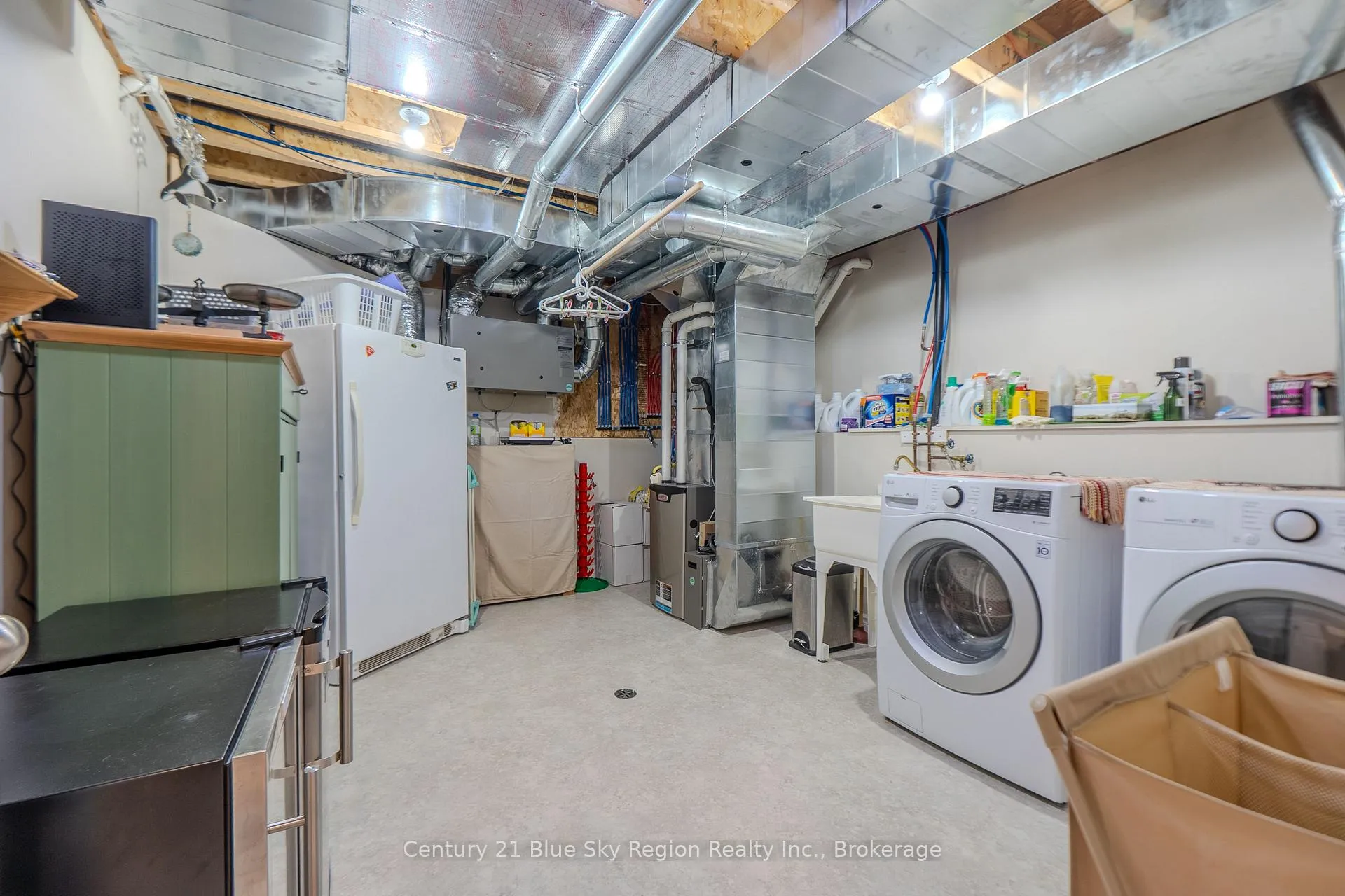 Photo 36 of 8 Willfred Drive, North Bay, Ferris — HOMEH