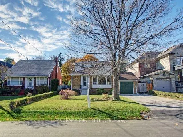 Photo 1 of 34 Agar Crescent, Etobicoke, Islington-City Centre West — HOMEH