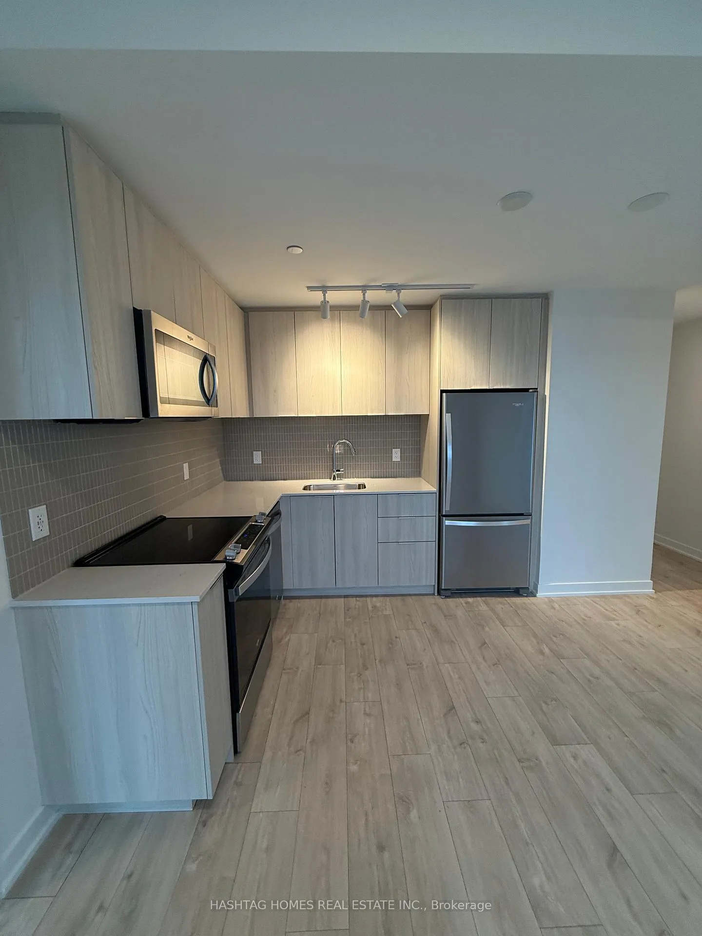 Photo 3 of Unit 701, 720 Whitlock Avenue, Milton, Cobban — HOMEH