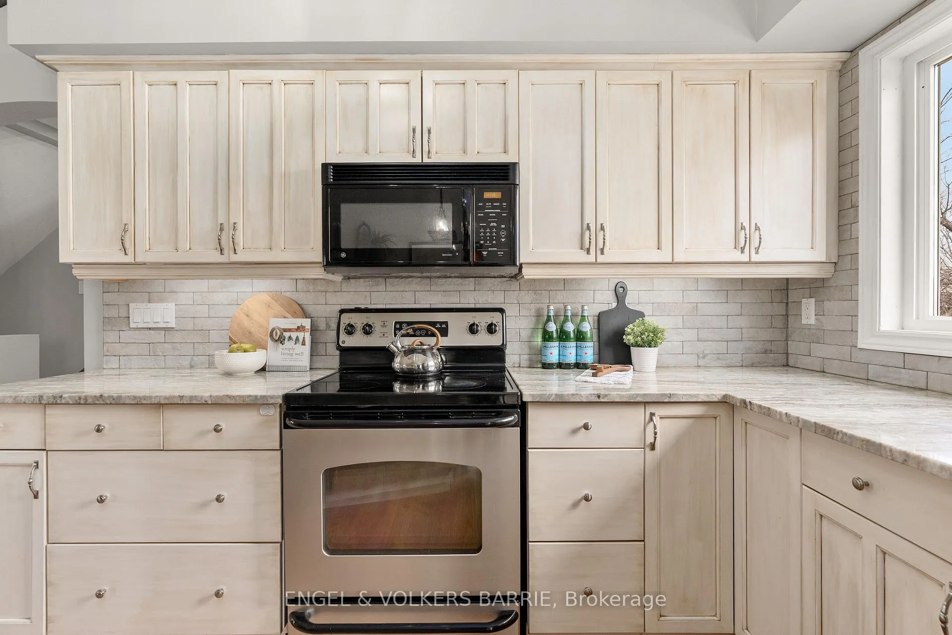 Photo 13 of 4629 4 Line N, Oro-Medonte, Rural Oro-Medonte — HOMEH