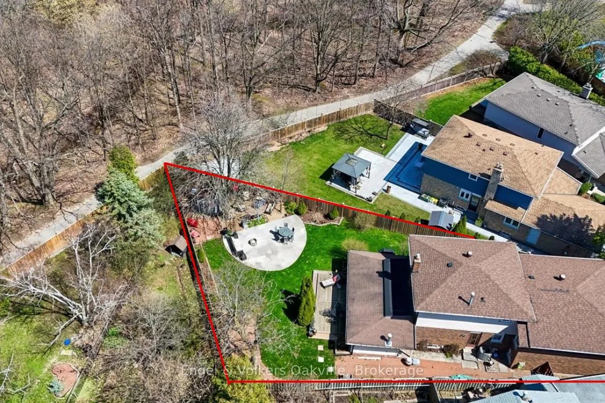 Photo 3 of 1223 Hudson Place, Oakville, Falgarwood — HOMEH