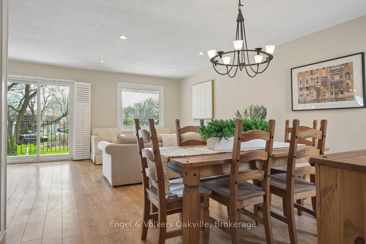 Photo 12 of 1223 Hudson Place, Oakville, Falgarwood — HOMEH