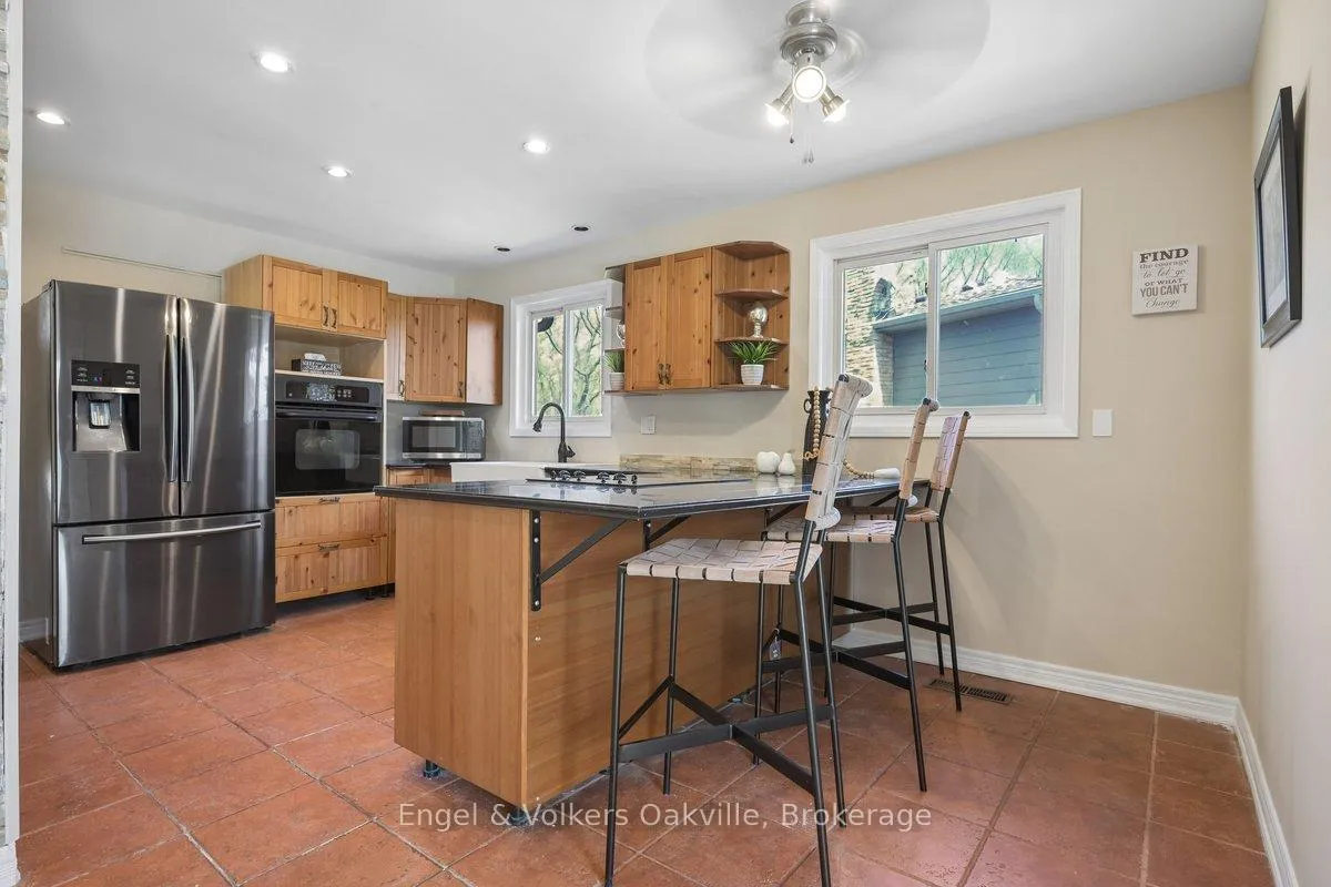 Photo 15 of 1223 Hudson Place, Oakville, Falgarwood — HOMEH