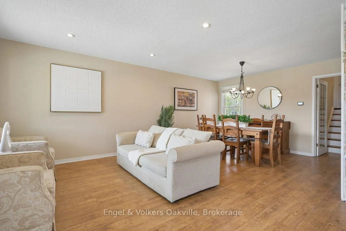 Photo 18 of 1223 Hudson Place, Oakville, Falgarwood — HOMEH