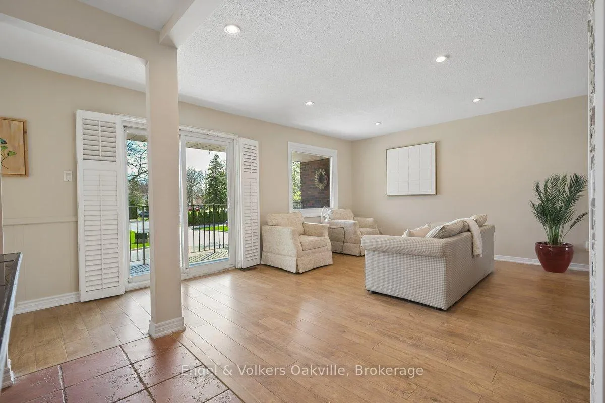 Photo 19 of 1223 Hudson Place, Oakville, Falgarwood — HOMEH