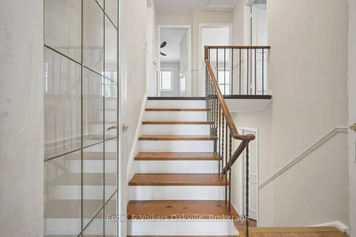 Photo 22 of 1223 Hudson Place, Oakville, Falgarwood — HOMEH