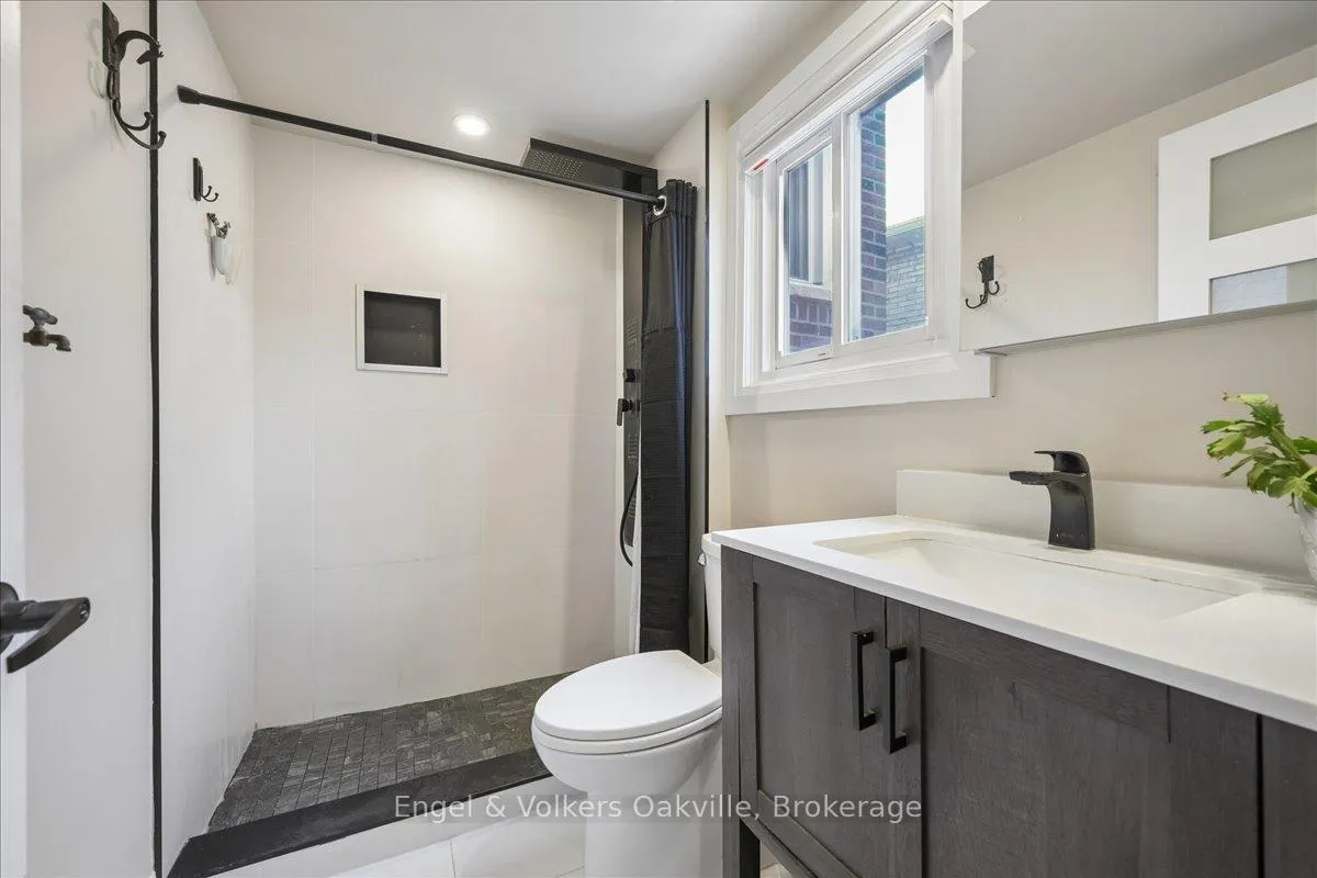 Photo 28 of 1223 Hudson Place, Oakville, Falgarwood — HOMEH