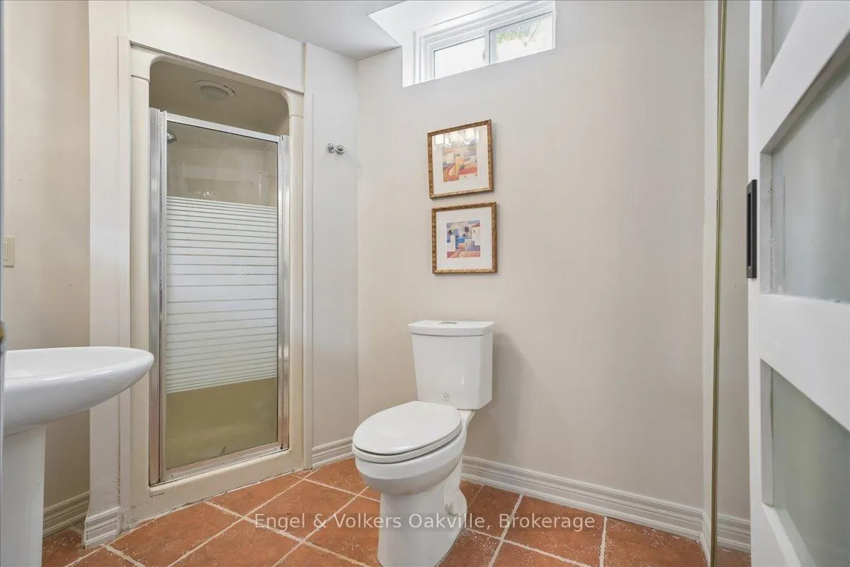Photo 35 of 1223 Hudson Place, Oakville, Falgarwood — HOMEH
