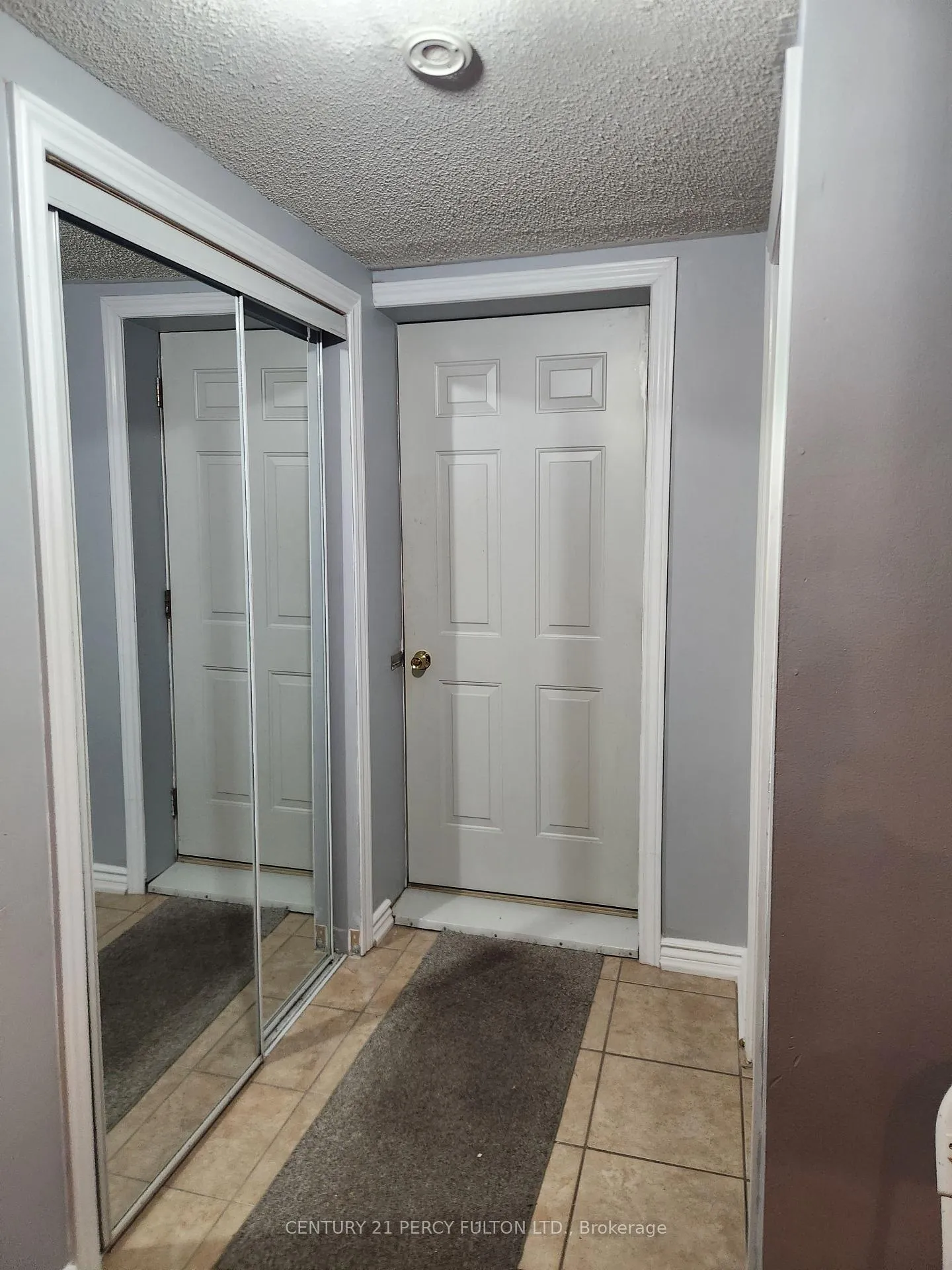 Photo 5 of 43 Chadwick Drive, Ajax, Central — HOMEH