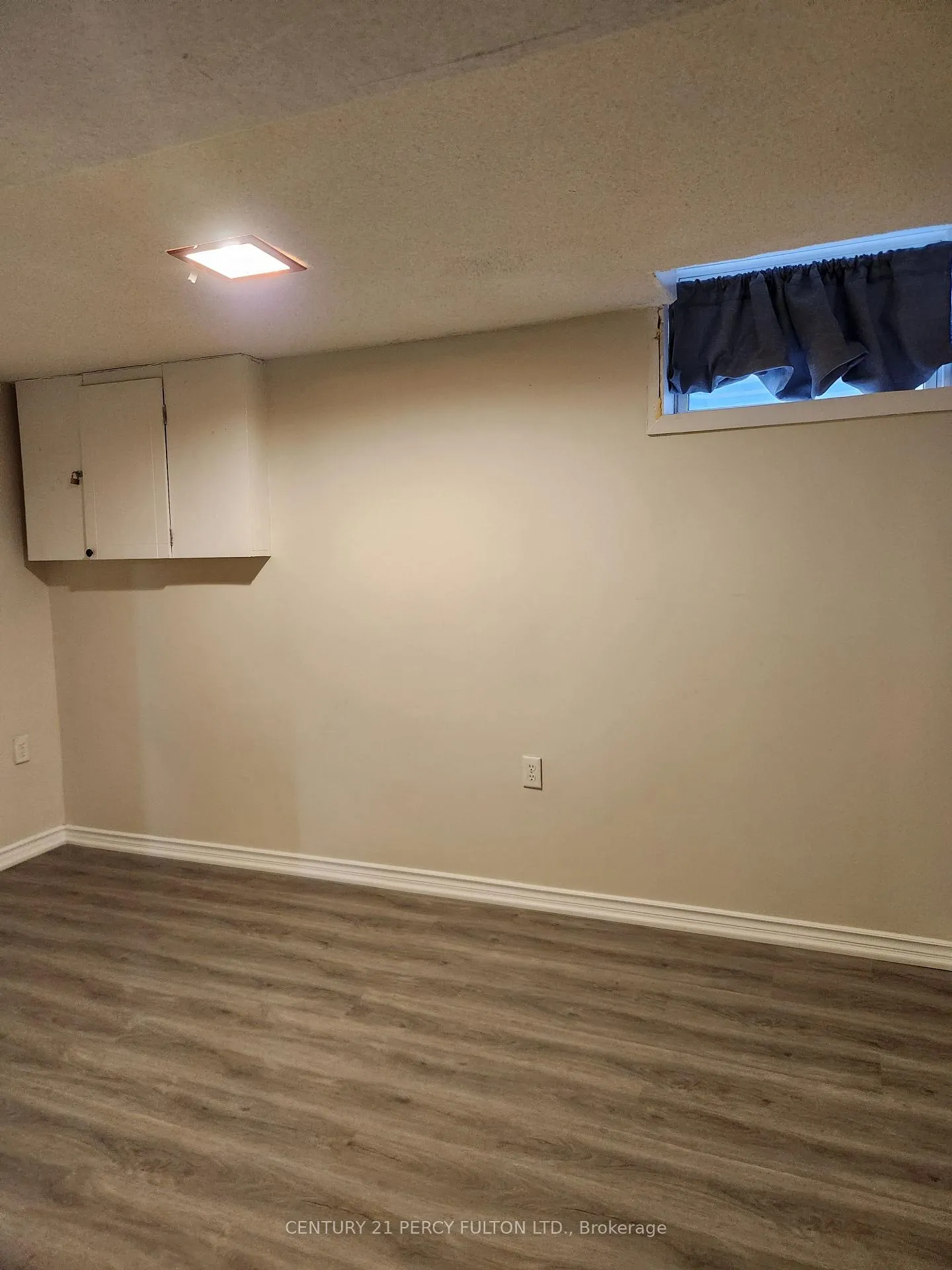 Photo 13 of 43 Chadwick Drive, Ajax, Central — HOMEH
