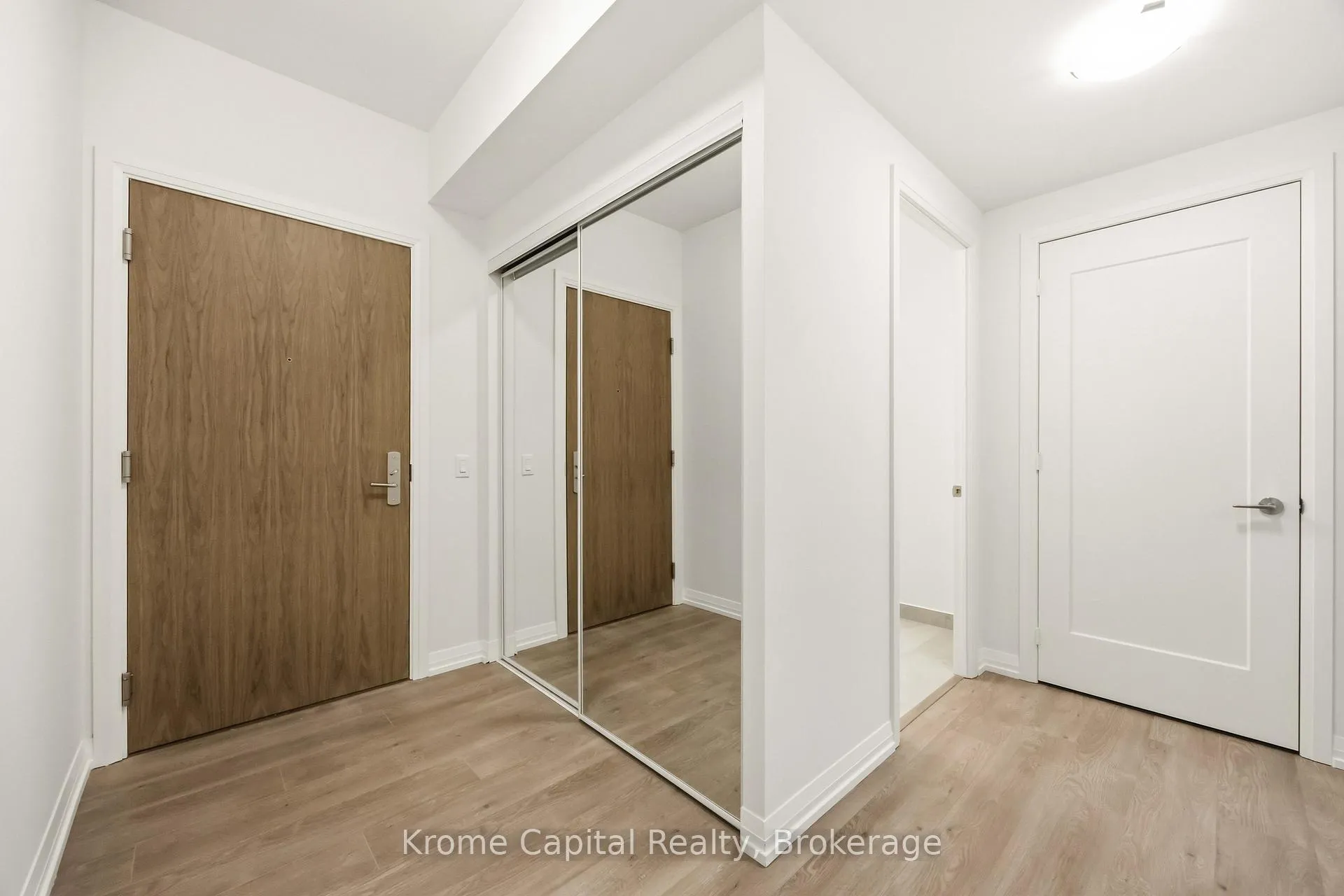Photo 4 of Unit 2002, 27 Korda Gate, Vaughan, Vellore Village — HOMEH