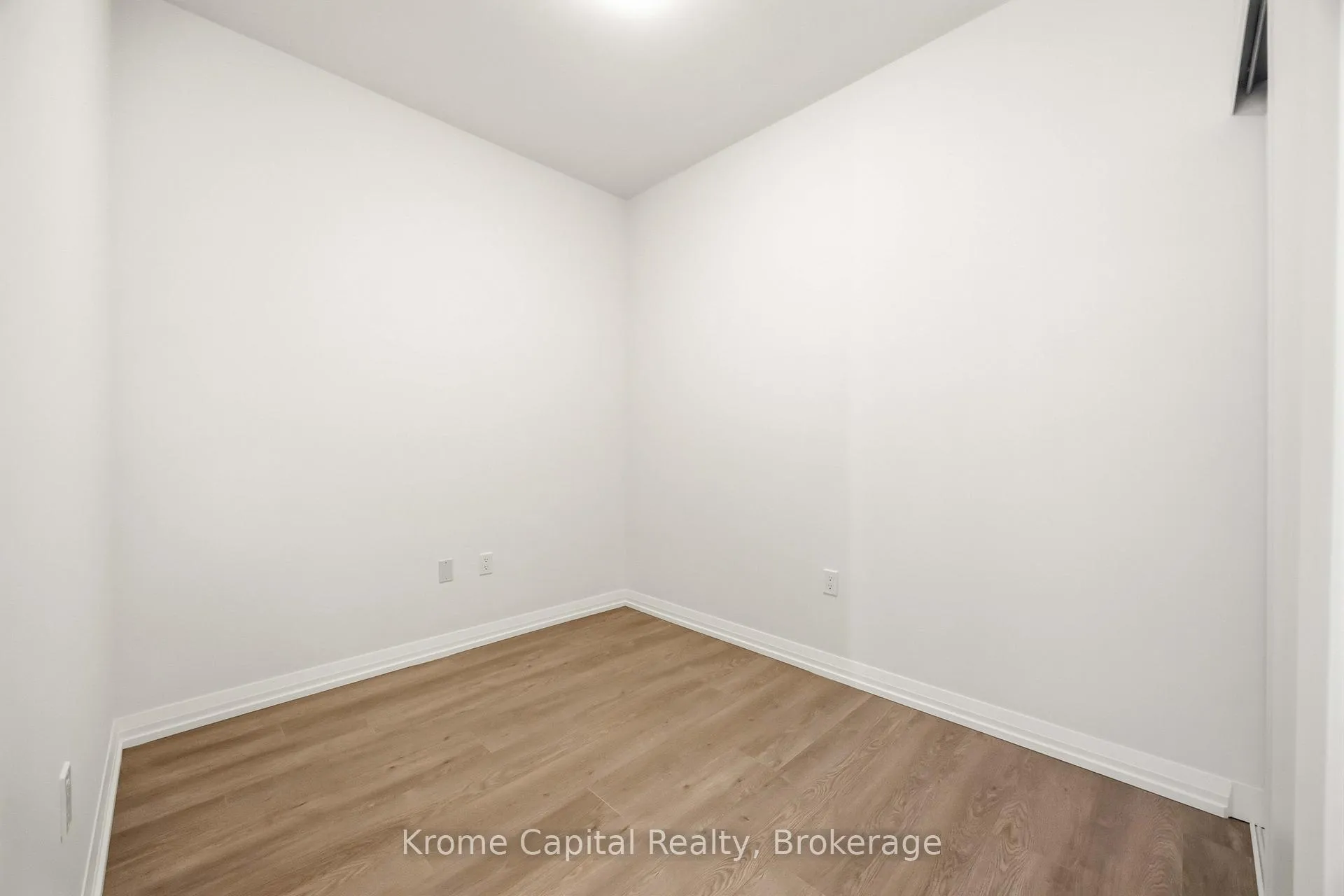 Photo 6 of Unit 2002, 27 Korda Gate, Vaughan, Vellore Village — HOMEH